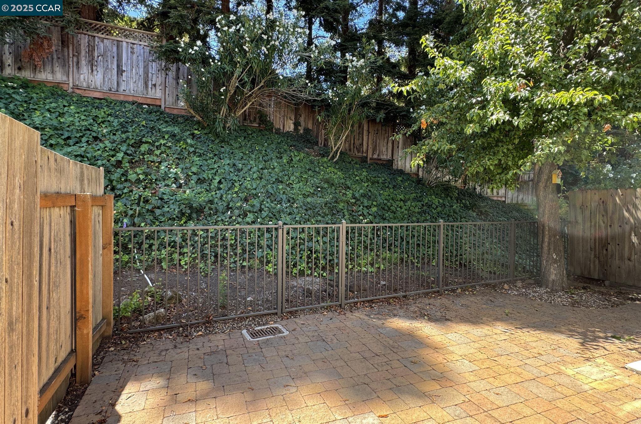 Detail Gallery Image 28 of 34 For 407 Tampico, Walnut Creek,  CA 94598 - 3 Beds | 2/1 Baths