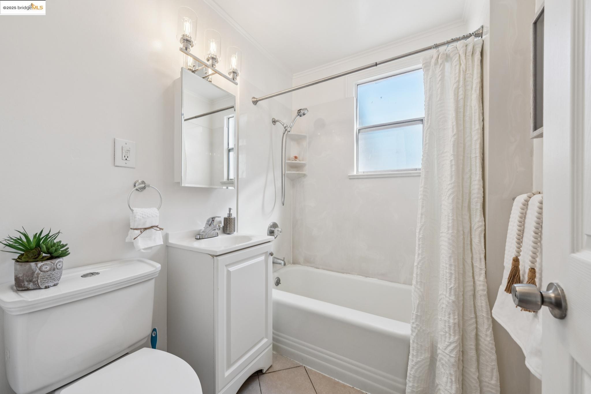 Detail Gallery Image 27 of 48 For 3500 Tulare Ave, Richmond,  CA 94804 - 2 Beds | 1 Baths