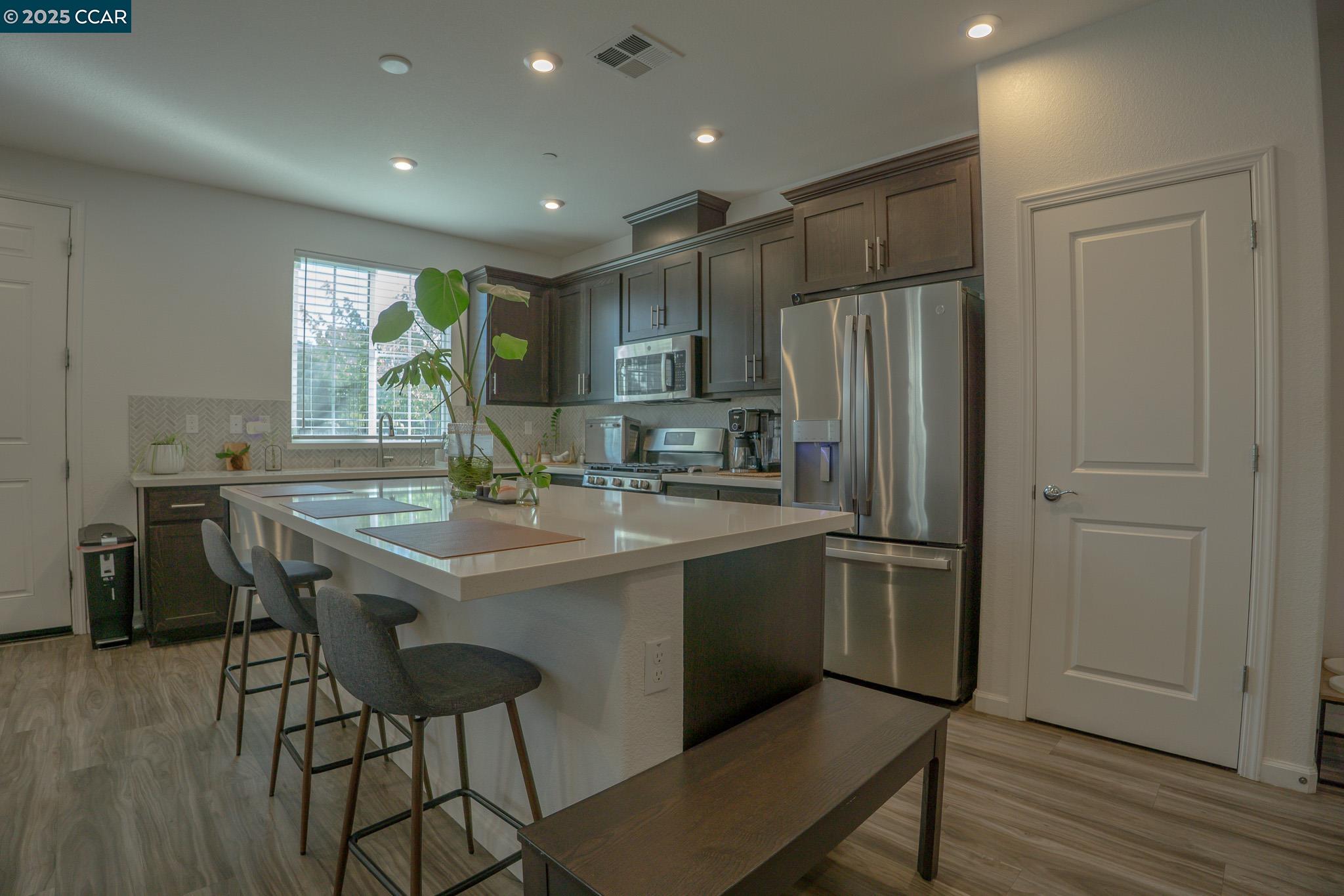 Detail Gallery Image 20 of 59 For 1412 Sanctuary St, Pittsburg,  CA 94565 - 3 Beds | 2/1 Baths