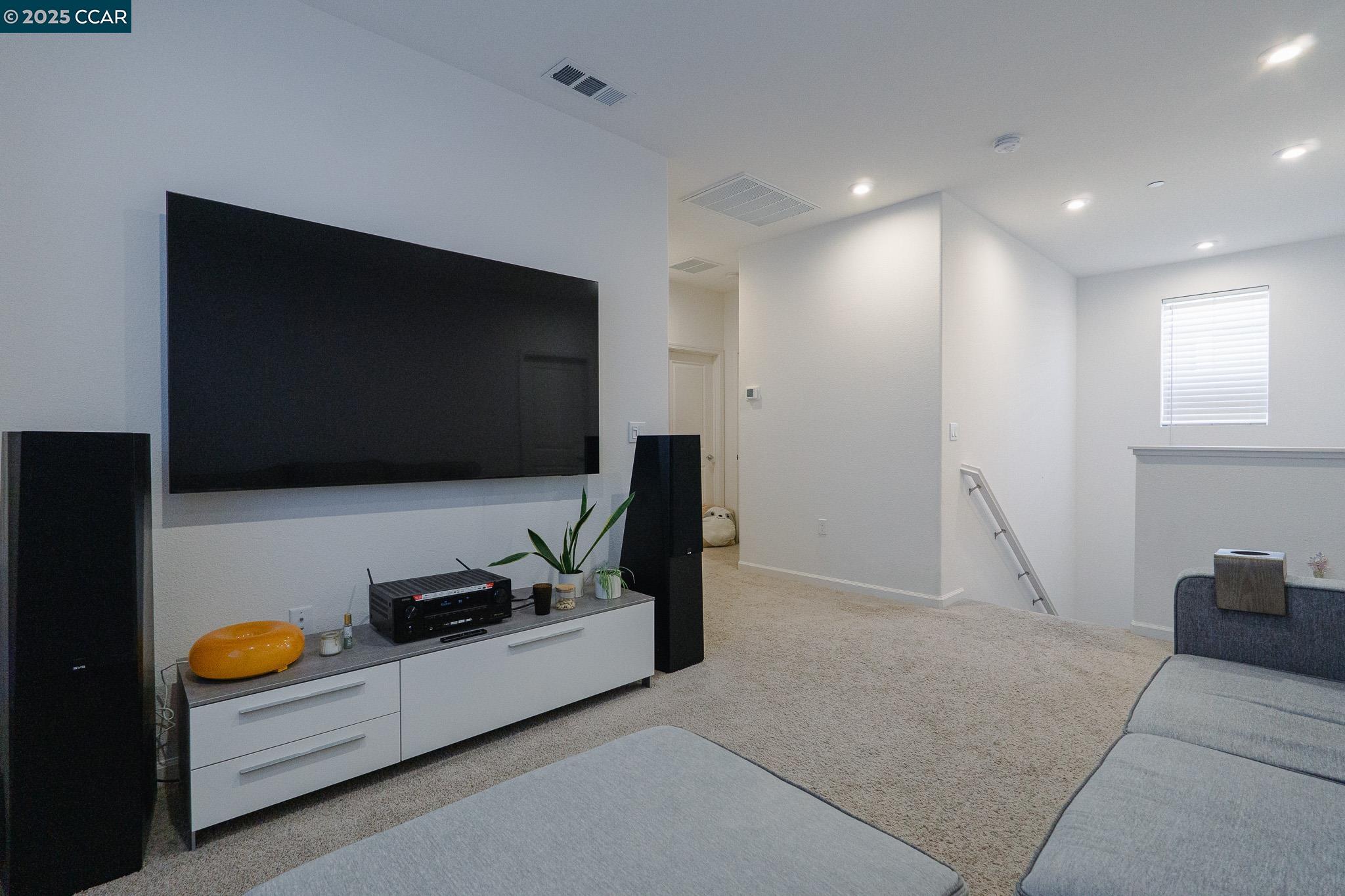 Detail Gallery Image 26 of 59 For 1412 Sanctuary St, Pittsburg,  CA 94565 - 3 Beds | 2/1 Baths