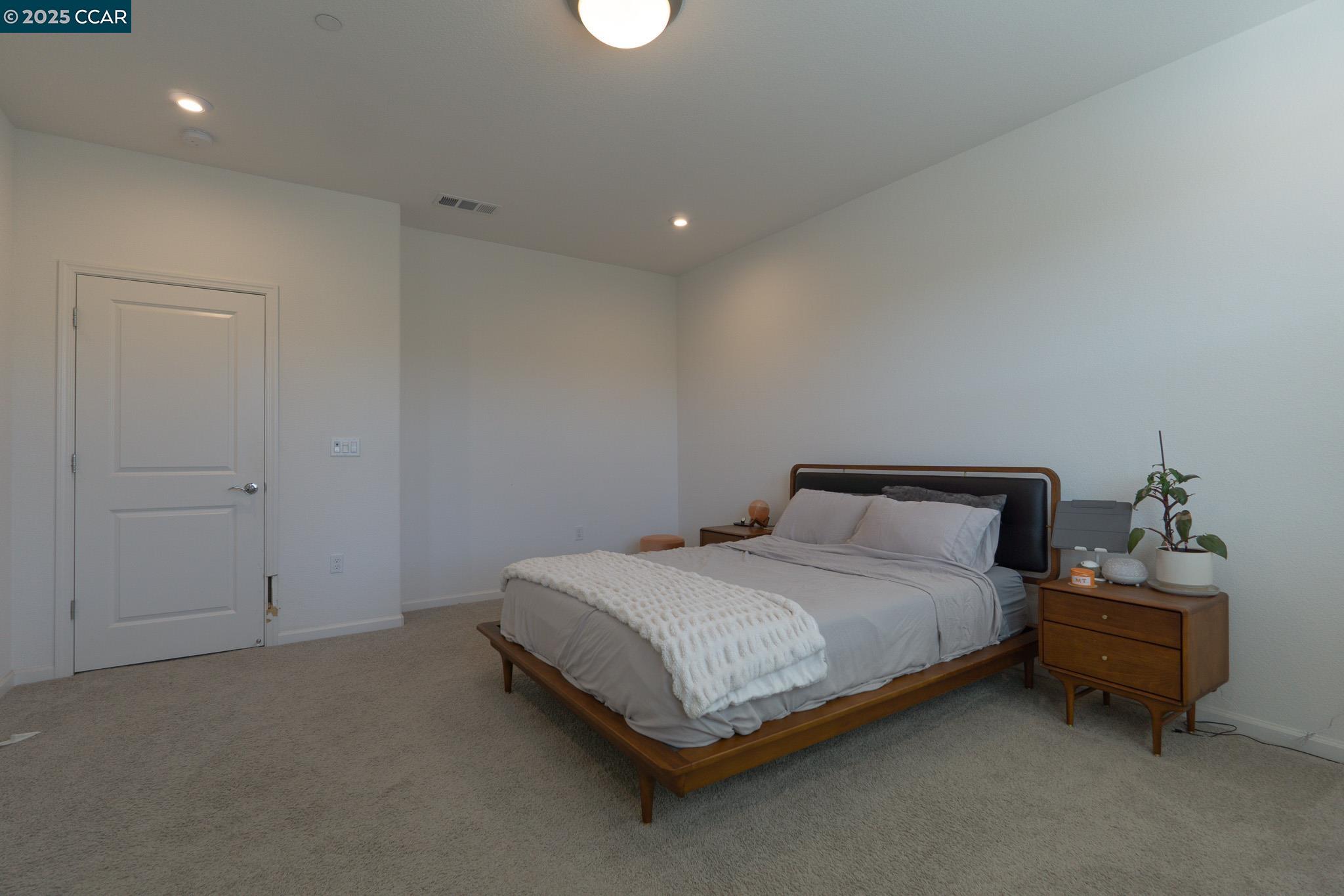Detail Gallery Image 32 of 59 For 1412 Sanctuary St, Pittsburg,  CA 94565 - 3 Beds | 2/1 Baths