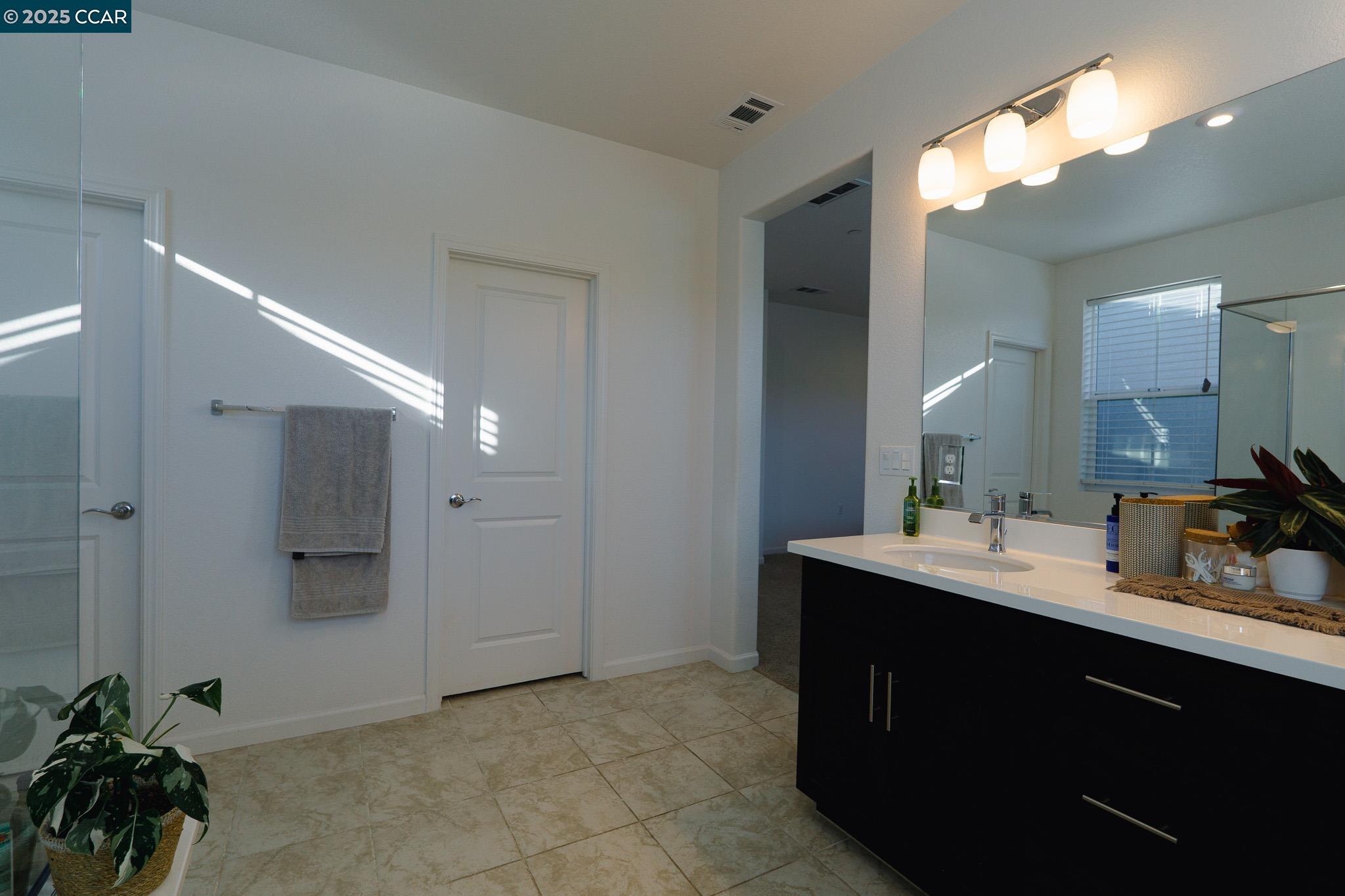 Detail Gallery Image 38 of 59 For 1412 Sanctuary St, Pittsburg,  CA 94565 - 3 Beds | 2/1 Baths