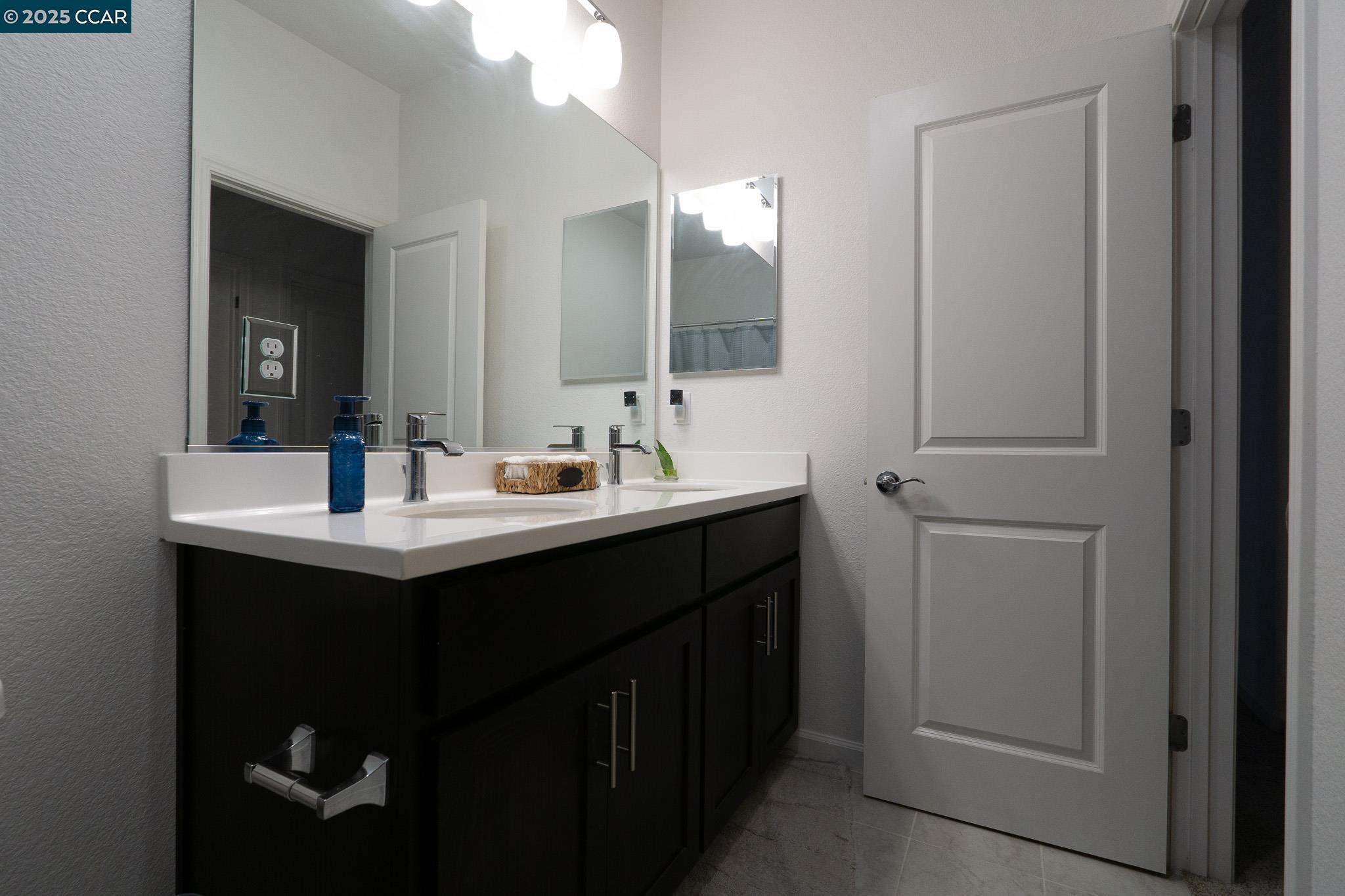 Detail Gallery Image 46 of 59 For 1412 Sanctuary St, Pittsburg,  CA 94565 - 3 Beds | 2/1 Baths