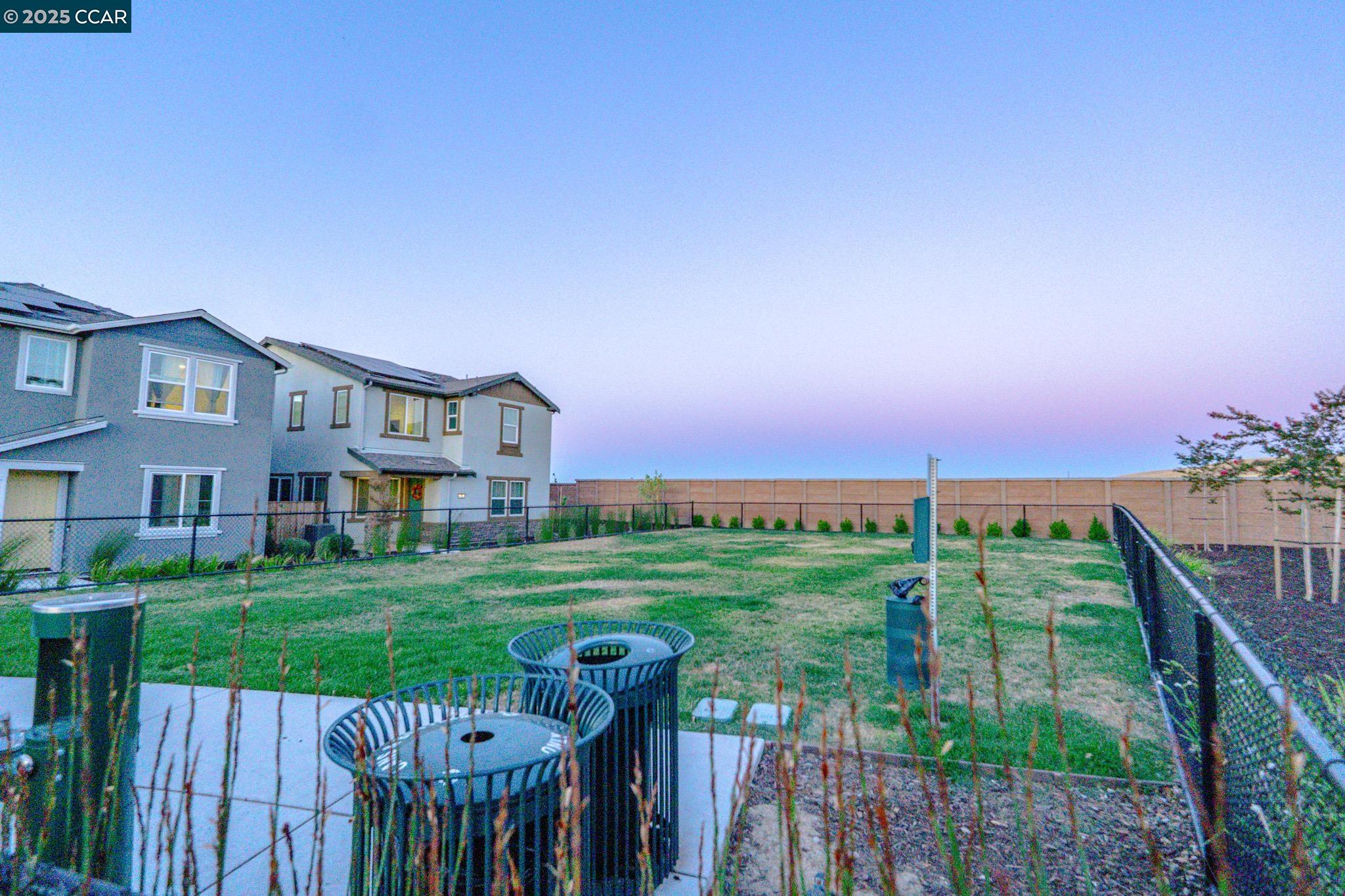 Detail Gallery Image 59 of 59 For 1412 Sanctuary St, Pittsburg,  CA 94565 - 3 Beds | 2/1 Baths