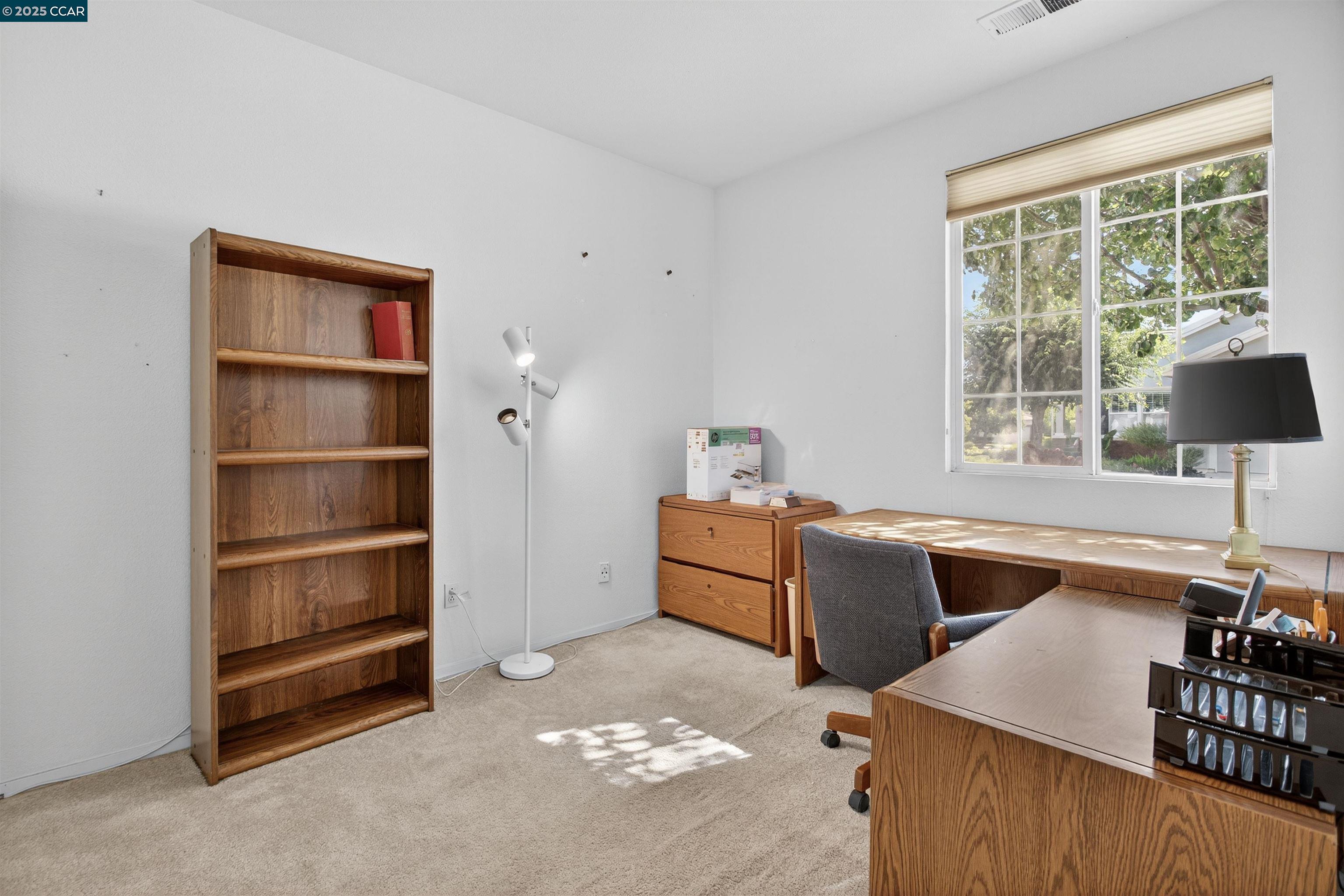 Detail Gallery Image 15 of 30 For 280 Black Amber Way, Brentwood,  CA 94513 - 2 Beds | 2 Baths
