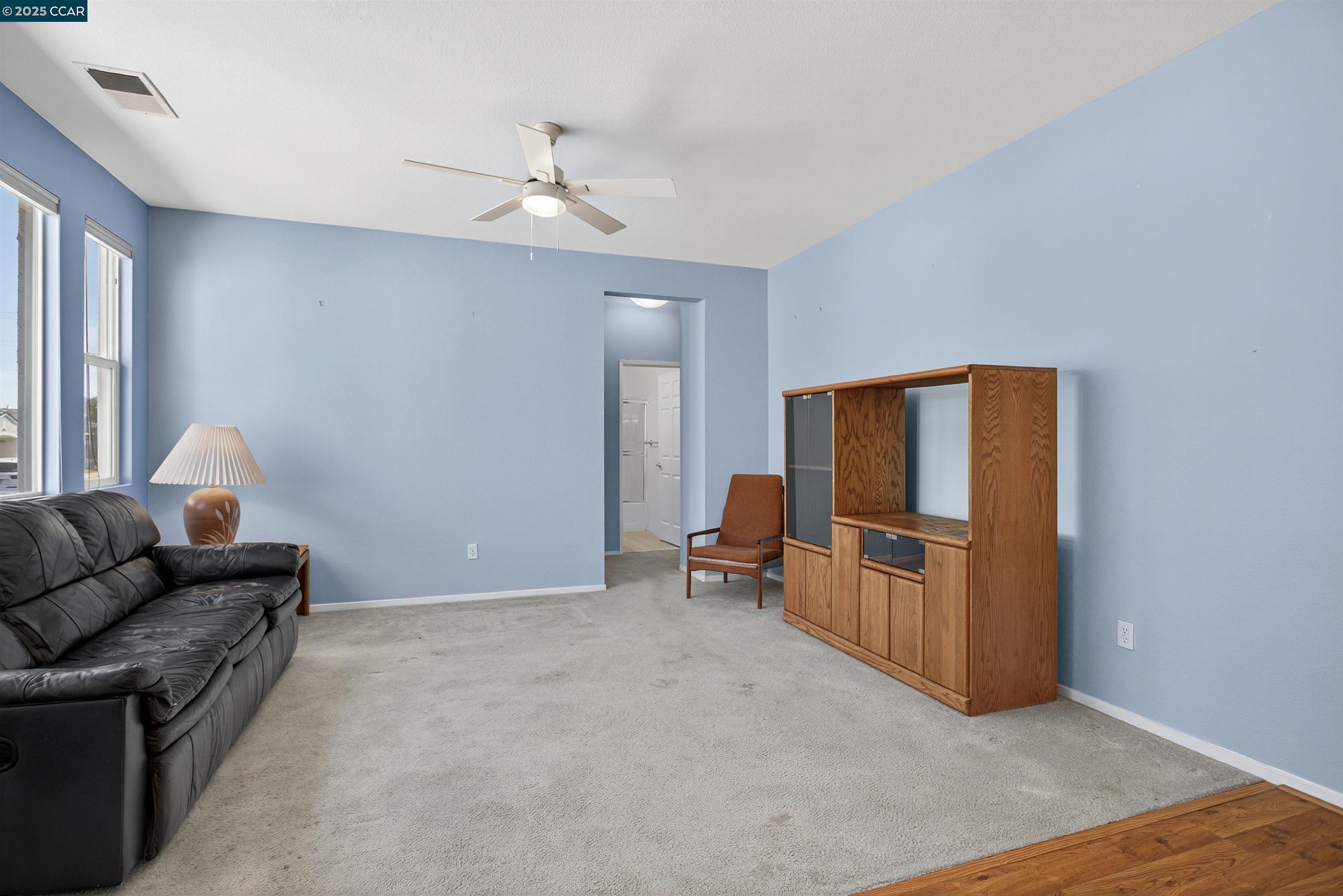 Detail Gallery Image 6 of 30 For 280 Black Amber Way, Brentwood,  CA 94513 - 2 Beds | 2 Baths