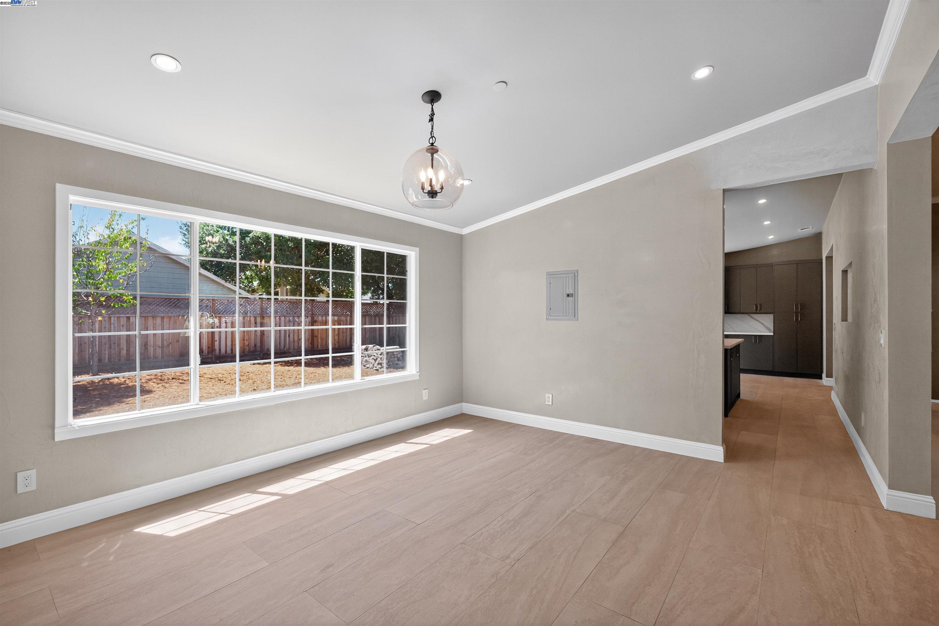 Detail Gallery Image 10 of 42 For 4435 Morse Ct, Napa,  CA 94558 - 4 Beds | 3/1 Baths