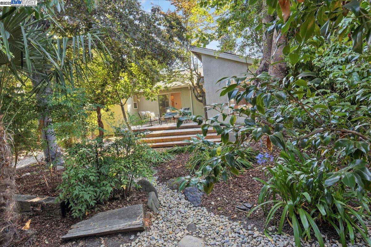 Detail Gallery Image 43 of 45 For 19347 Parsons Ave, Castro Valley,  CA 94546 - 3 Beds | 2 Baths