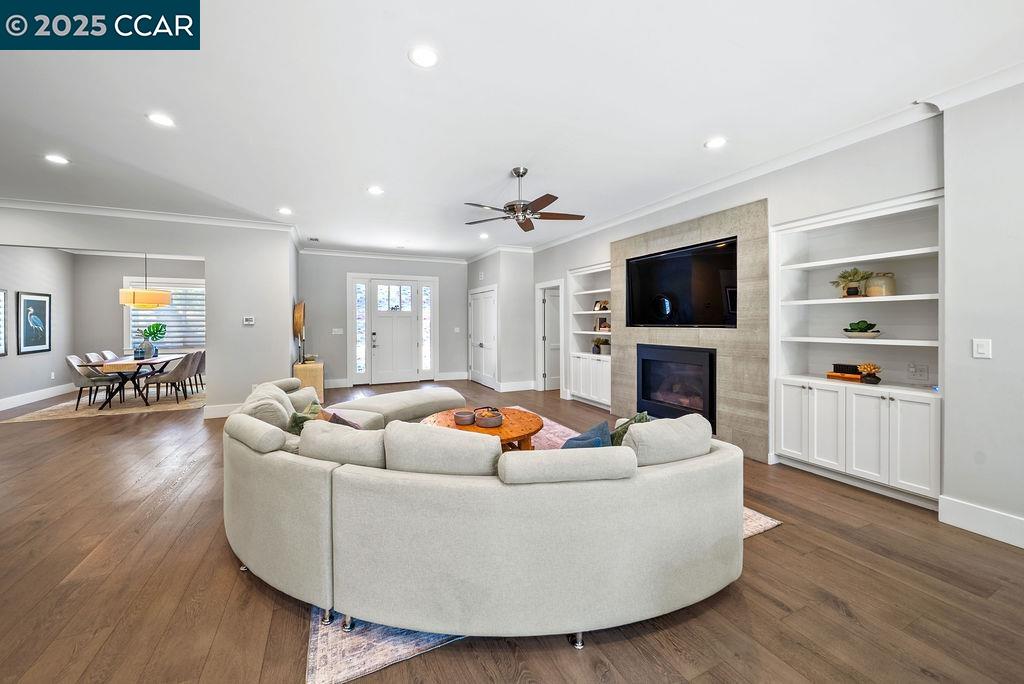 Detail Gallery Image 15 of 60 For 100 Alderwood Rd, Walnut Creek,  CA 94598 - 5 Beds | 3 Baths