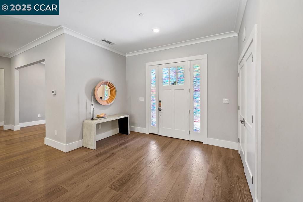 Detail Gallery Image 18 of 60 For 100 Alderwood Rd, Walnut Creek,  CA 94598 - 5 Beds | 3 Baths