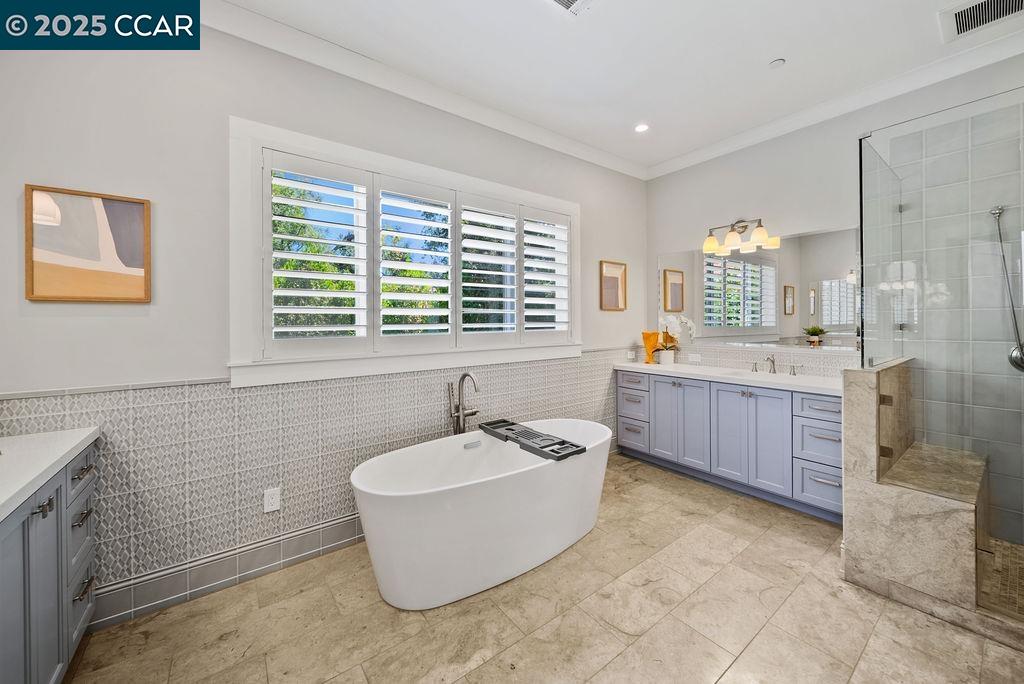 Detail Gallery Image 38 of 60 For 100 Alderwood Rd, Walnut Creek,  CA 94598 - 5 Beds | 3 Baths