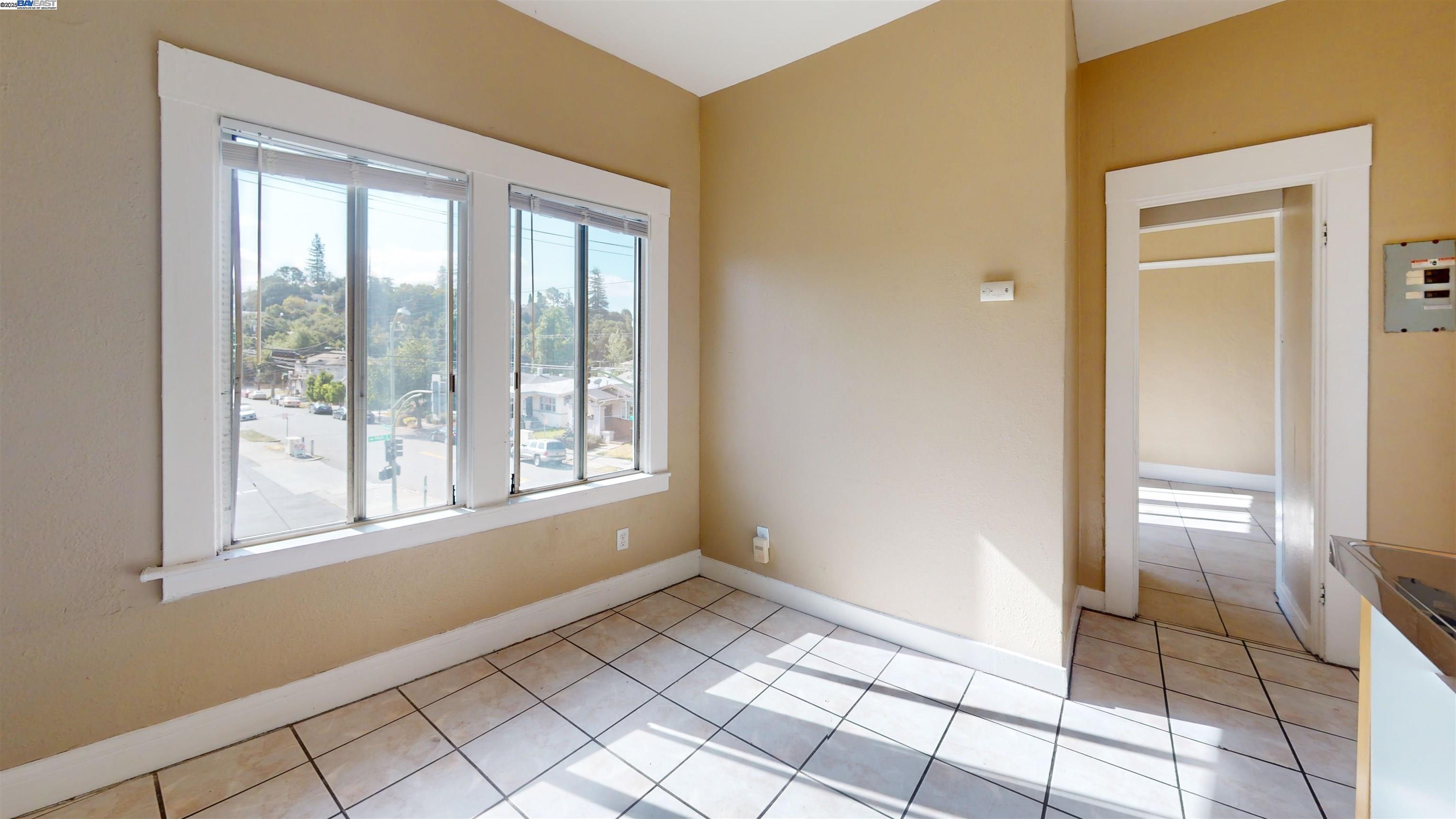 Detail Gallery Image 4 of 14 For 2605 High St, Oakland,  CA 94619 - – Beds | – Baths
