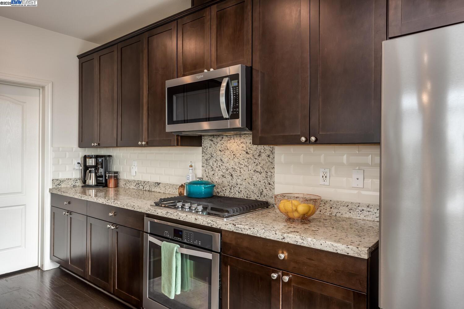 Detail Gallery Image 13 of 32 For 3077 Valley of Hearts Dlght Pl #6,  San Jose,  CA 95136-4977 - 2 Beds | 2 Baths
