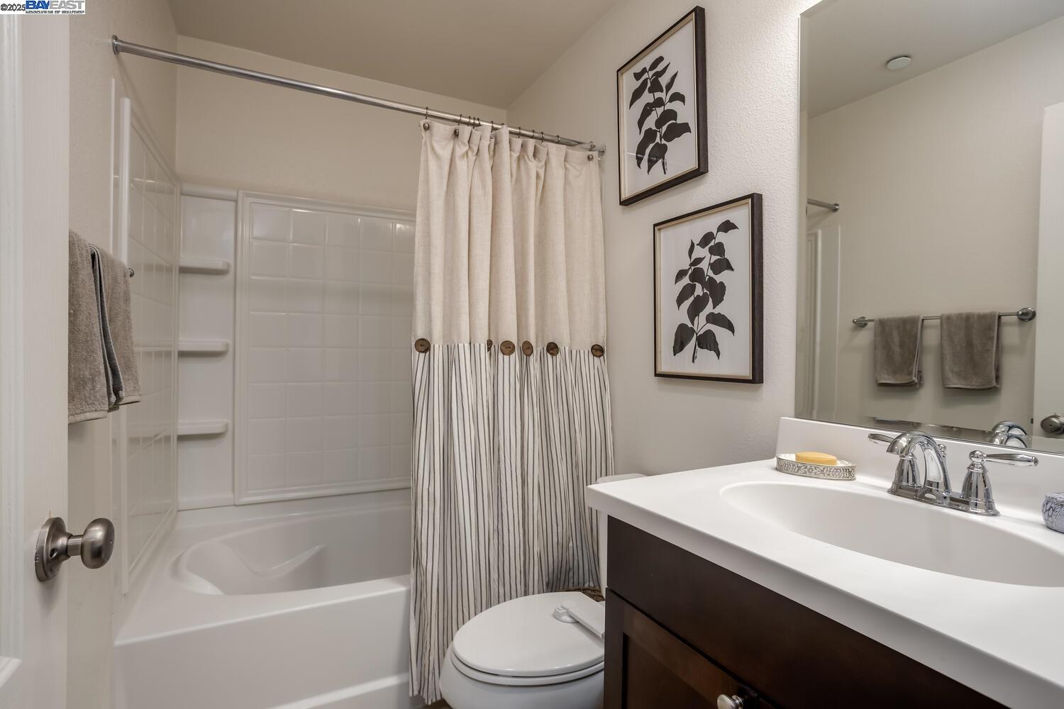Detail Gallery Image 24 of 32 For 3077 Valley of Hearts Dlght Pl #6,  San Jose,  CA 95136-4977 - 2 Beds | 2 Baths