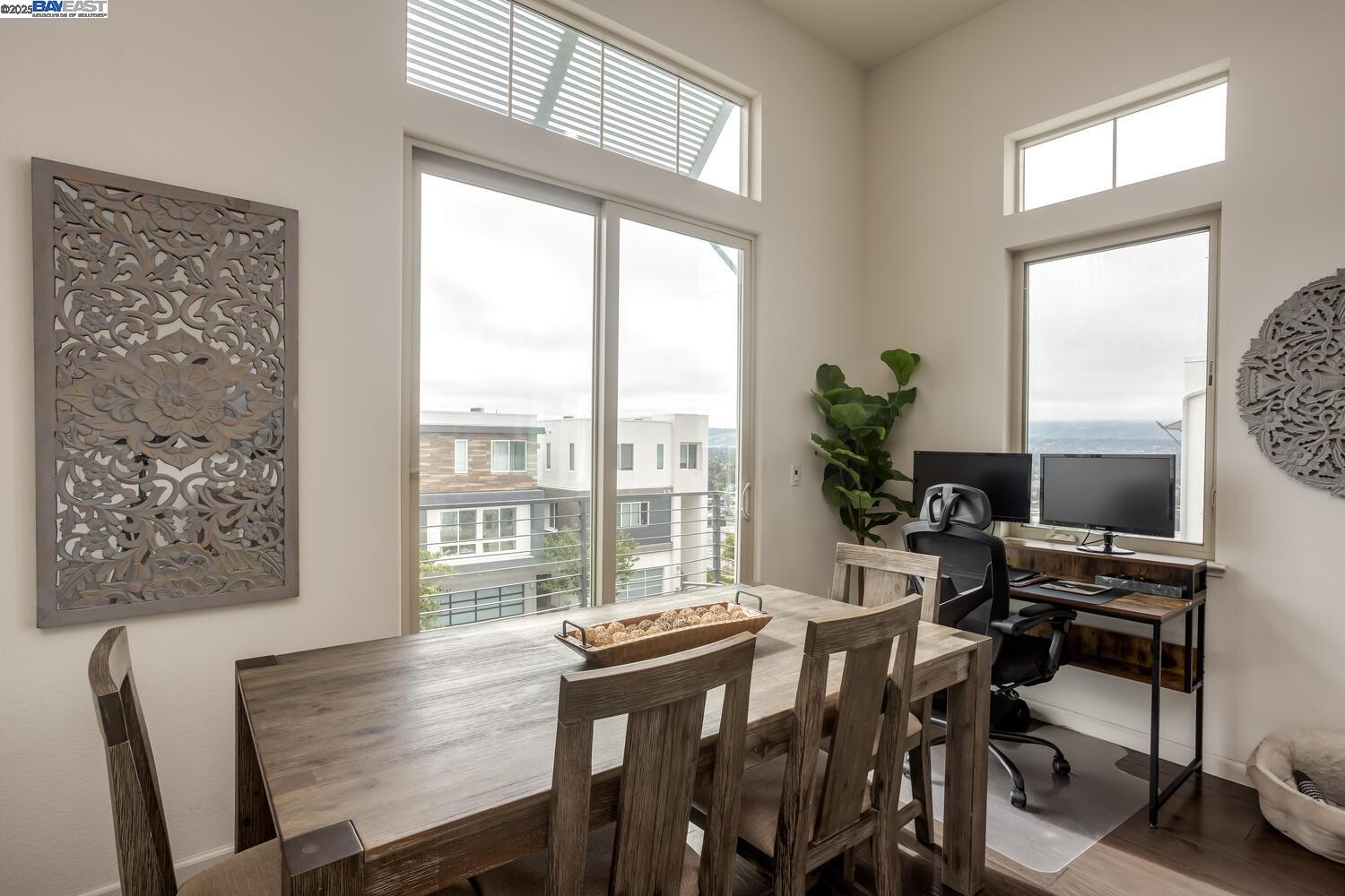 Detail Gallery Image 8 of 32 For 3077 Valley of Hearts Dlght Pl #6,  San Jose,  CA 95136-4977 - 2 Beds | 2 Baths