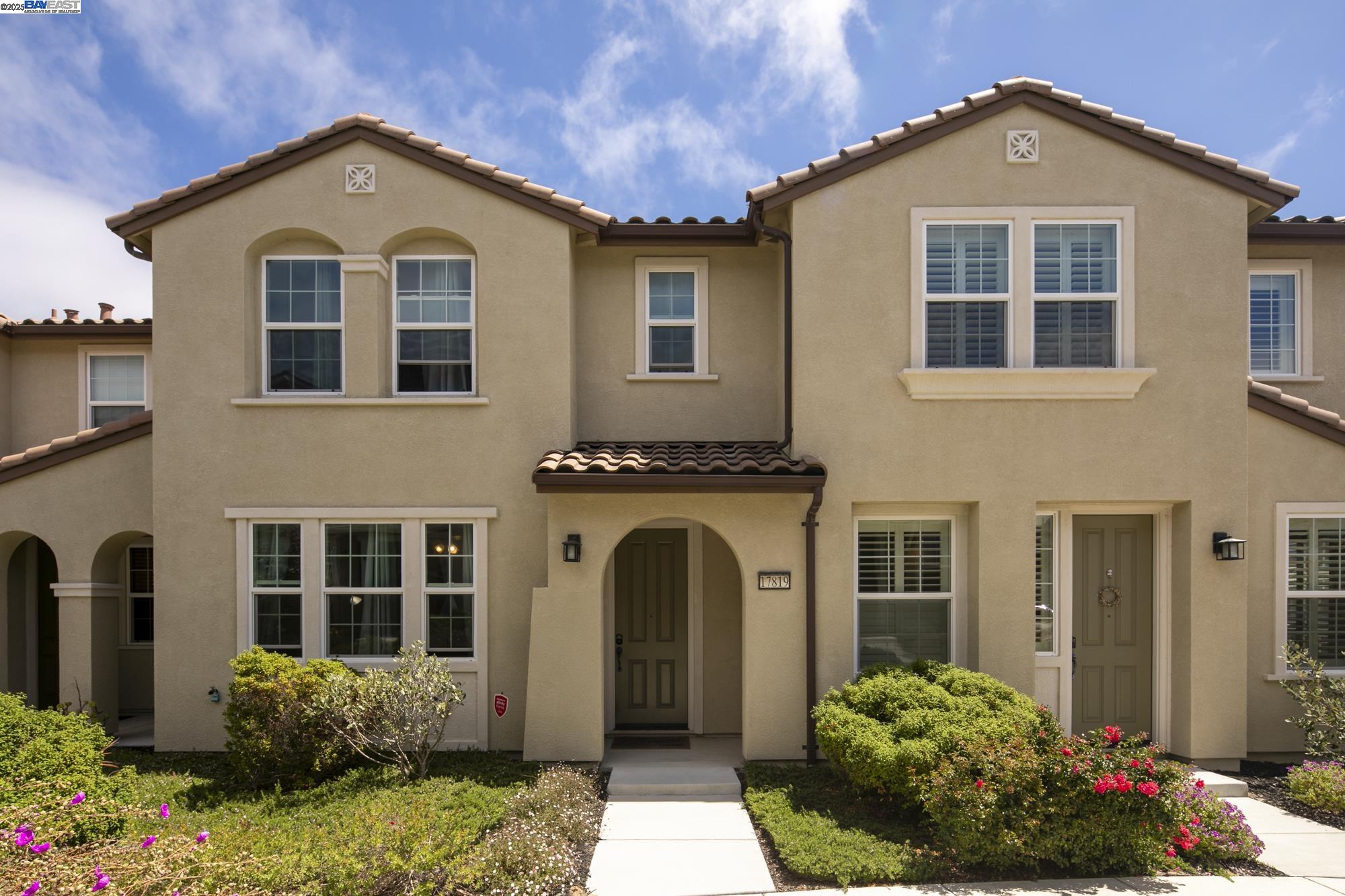 Detail Gallery Image 1 of 22 For 17819 Banks Street, –,  CA 93933 - 3 Beds | 2/1 Baths