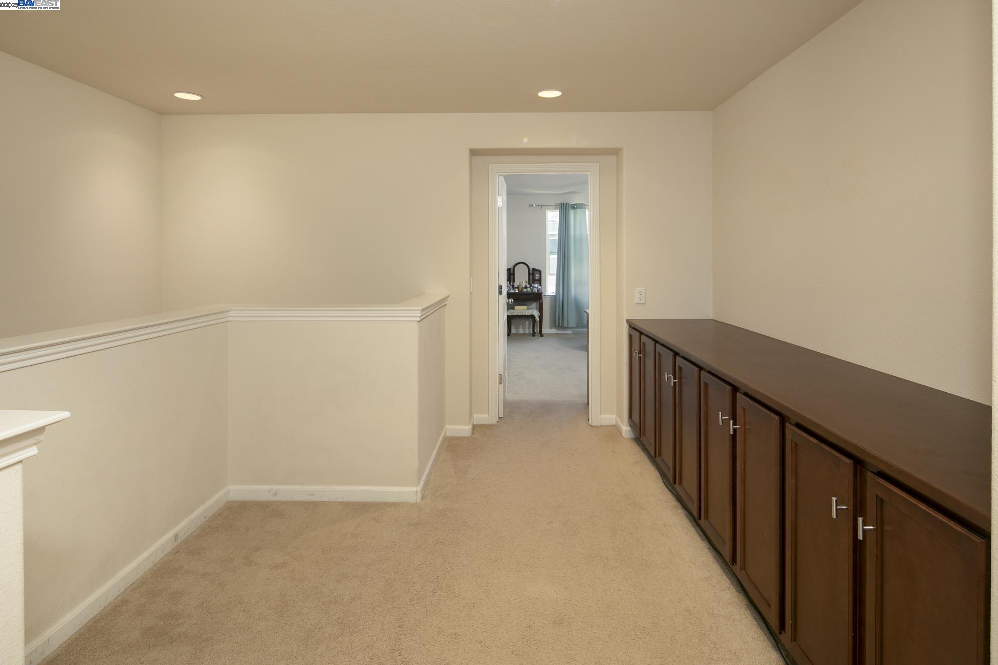 Detail Gallery Image 11 of 22 For 17819 Banks Street, –,  CA 93933 - 3 Beds | 2/1 Baths