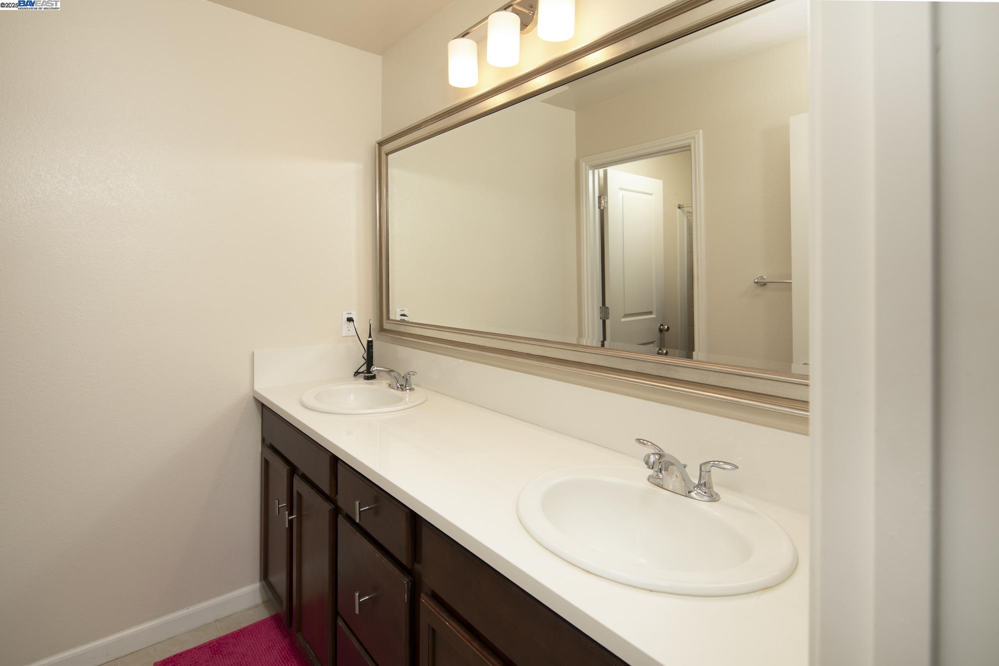 Detail Gallery Image 13 of 22 For 17819 Banks Street, –,  CA 93933 - 3 Beds | 2/1 Baths