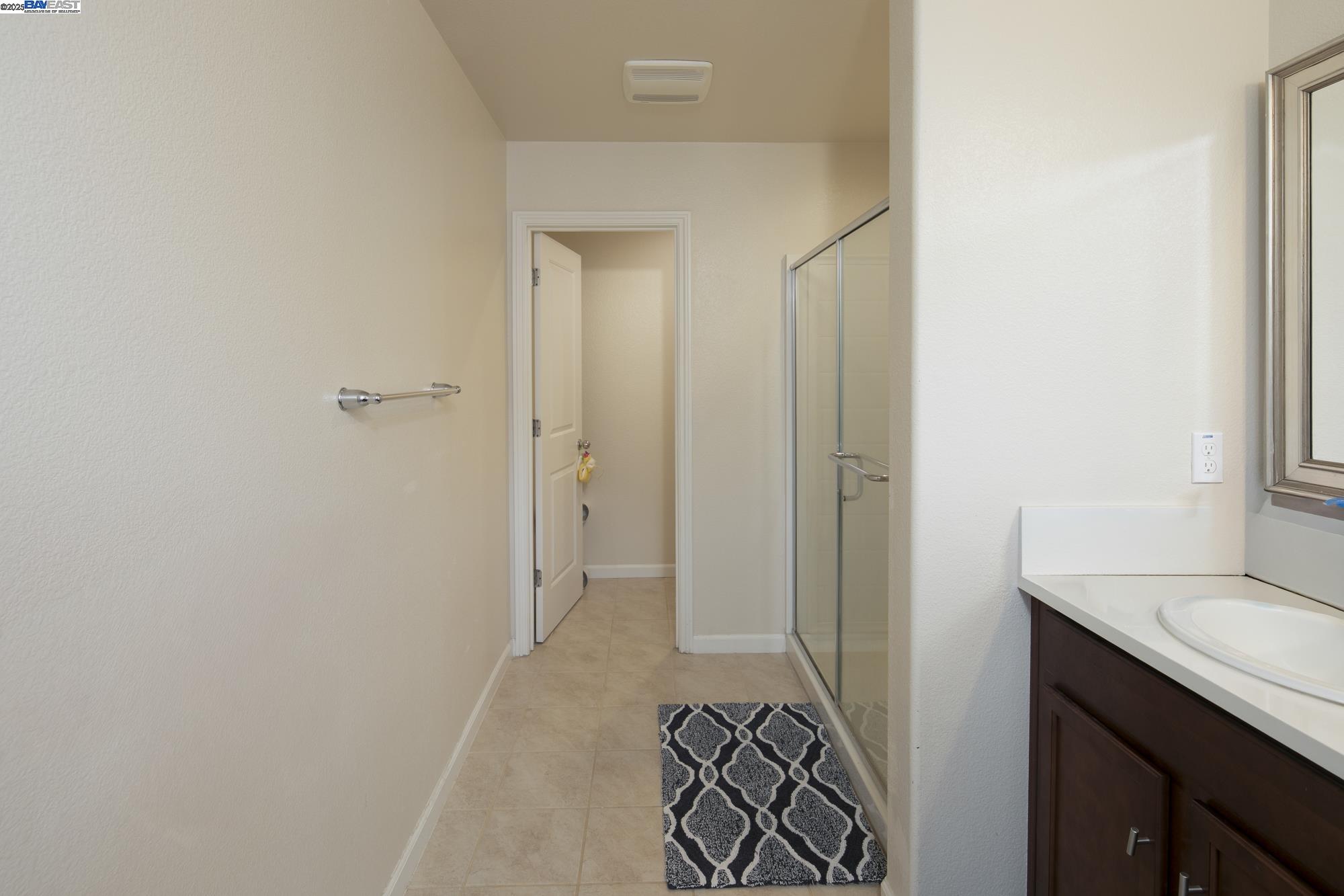 Detail Gallery Image 19 of 22 For 17819 Banks Street, –,  CA 93933 - 3 Beds | 2/1 Baths