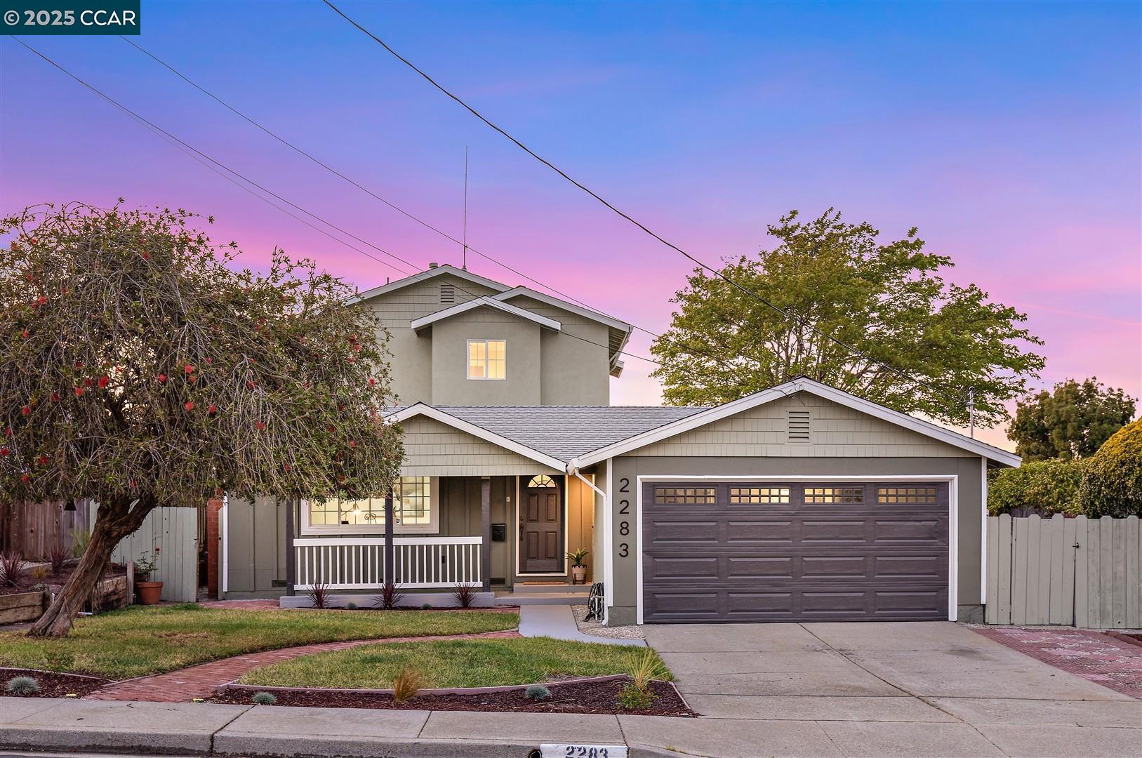 Detail Gallery Image 1 of 60 For 2283 Greenwich Rd, San Pablo,  CA 94806 - 4 Beds | 3 Baths