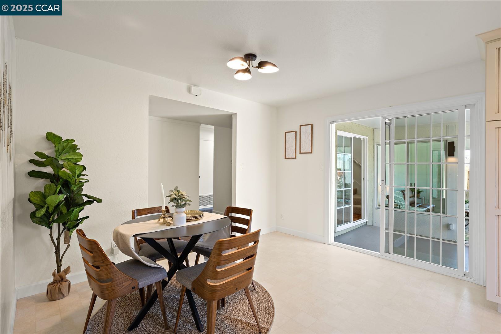 Detail Gallery Image 23 of 60 For 2283 Greenwich Rd, San Pablo,  CA 94806 - 4 Beds | 3 Baths