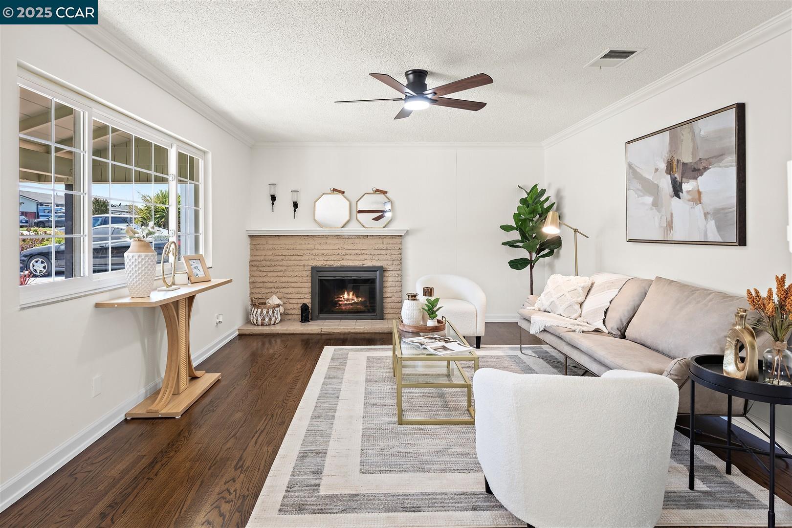 Detail Gallery Image 4 of 60 For 2283 Greenwich Rd, San Pablo,  CA 94806 - 4 Beds | 3 Baths