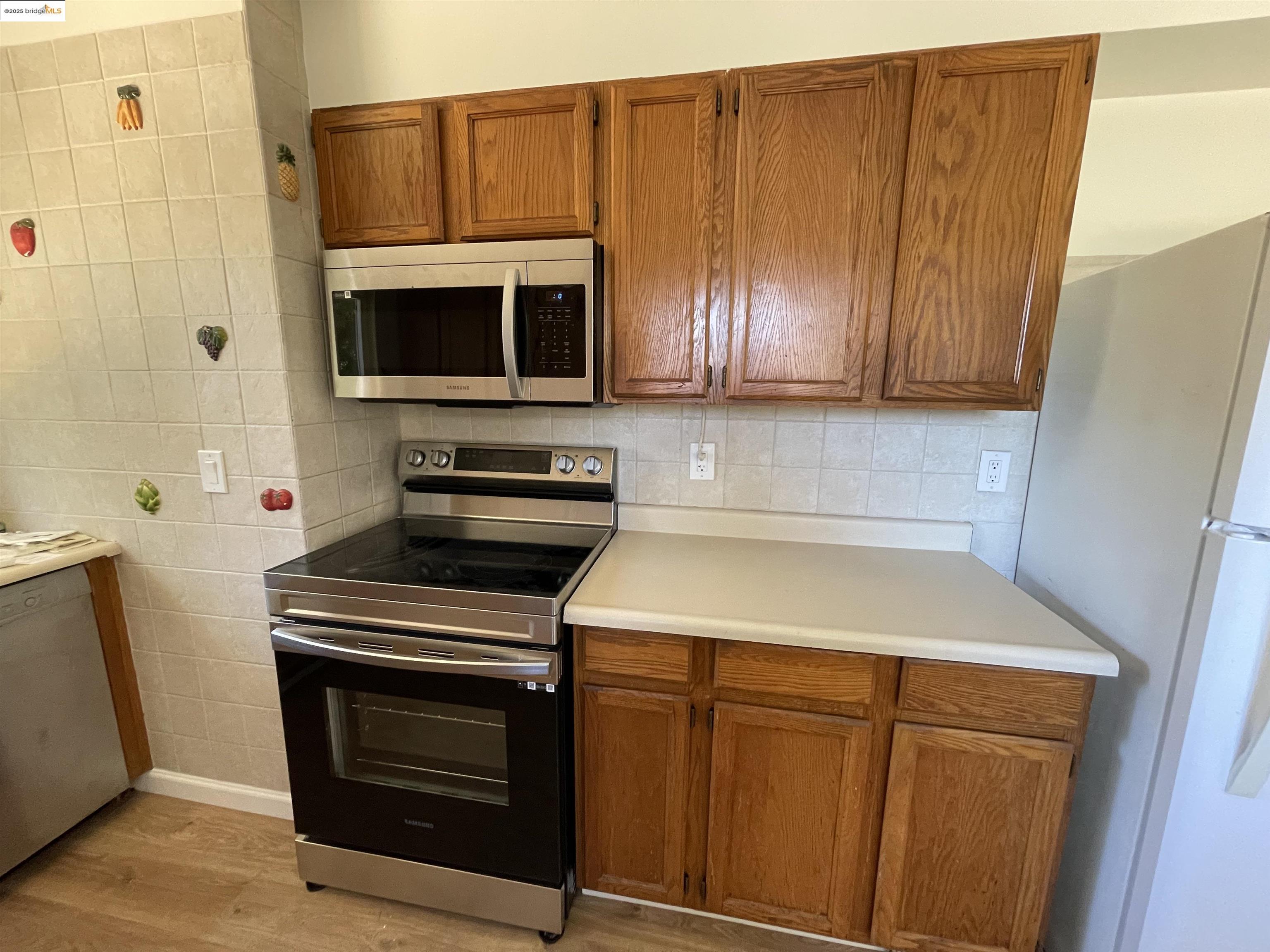 Detail Gallery Image 5 of 32 For 3206 Fitzpatrick Dr, Concord,  CA 94519 - 4 Beds | 2 Baths