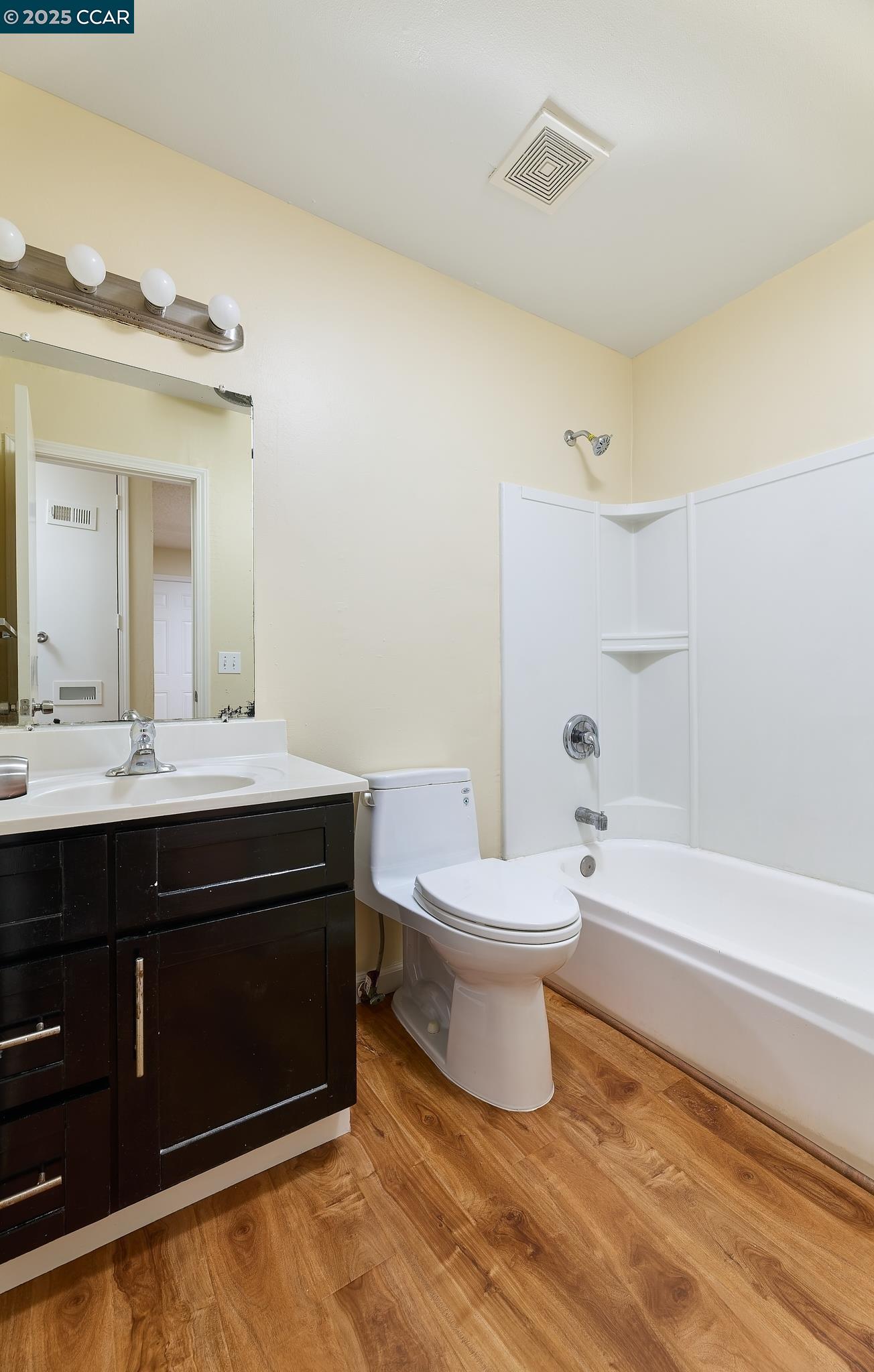 Detail Gallery Image 12 of 21 For 160 Shari Ct, Vallejo,  CA 94589 - 2 Beds | 2 Baths