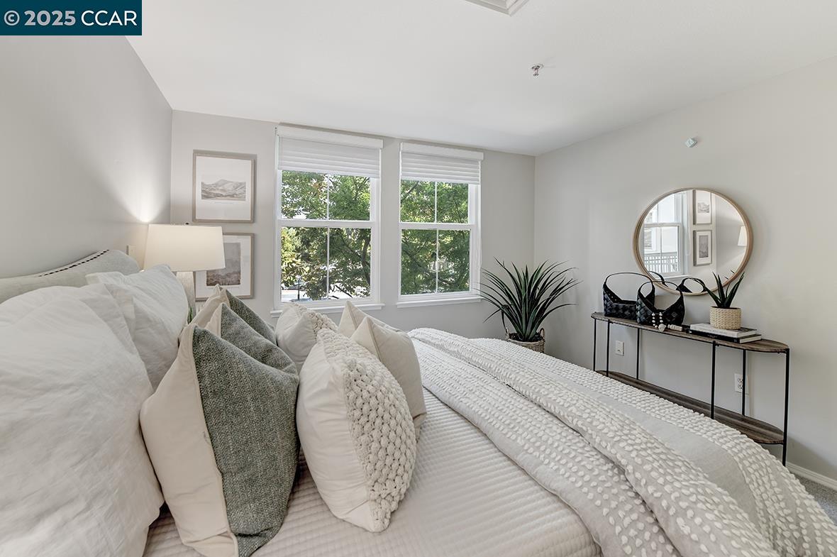 Detail Gallery Image 23 of 51 For 1840 Tice Creek Dr #2223,  Walnut Creek,  CA 94595 - 2 Beds | 2 Baths