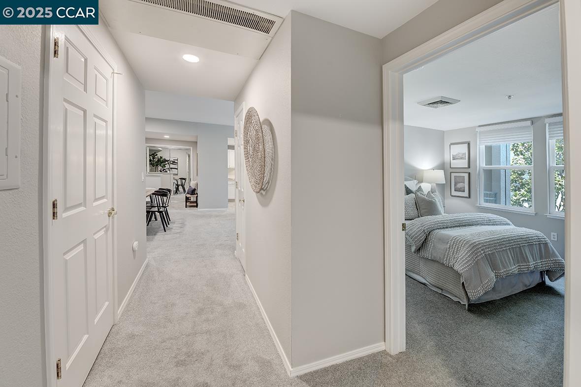 Detail Gallery Image 33 of 51 For 1840 Tice Creek Dr #2223,  Walnut Creek,  CA 94595 - 2 Beds | 2 Baths
