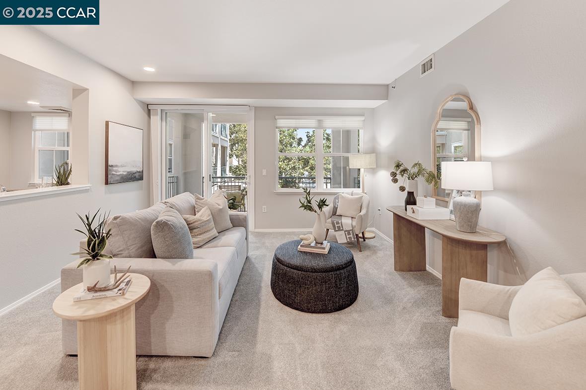 Detail Gallery Image 9 of 51 For 1840 Tice Creek Dr #2223,  Walnut Creek,  CA 94595 - 2 Beds | 2 Baths