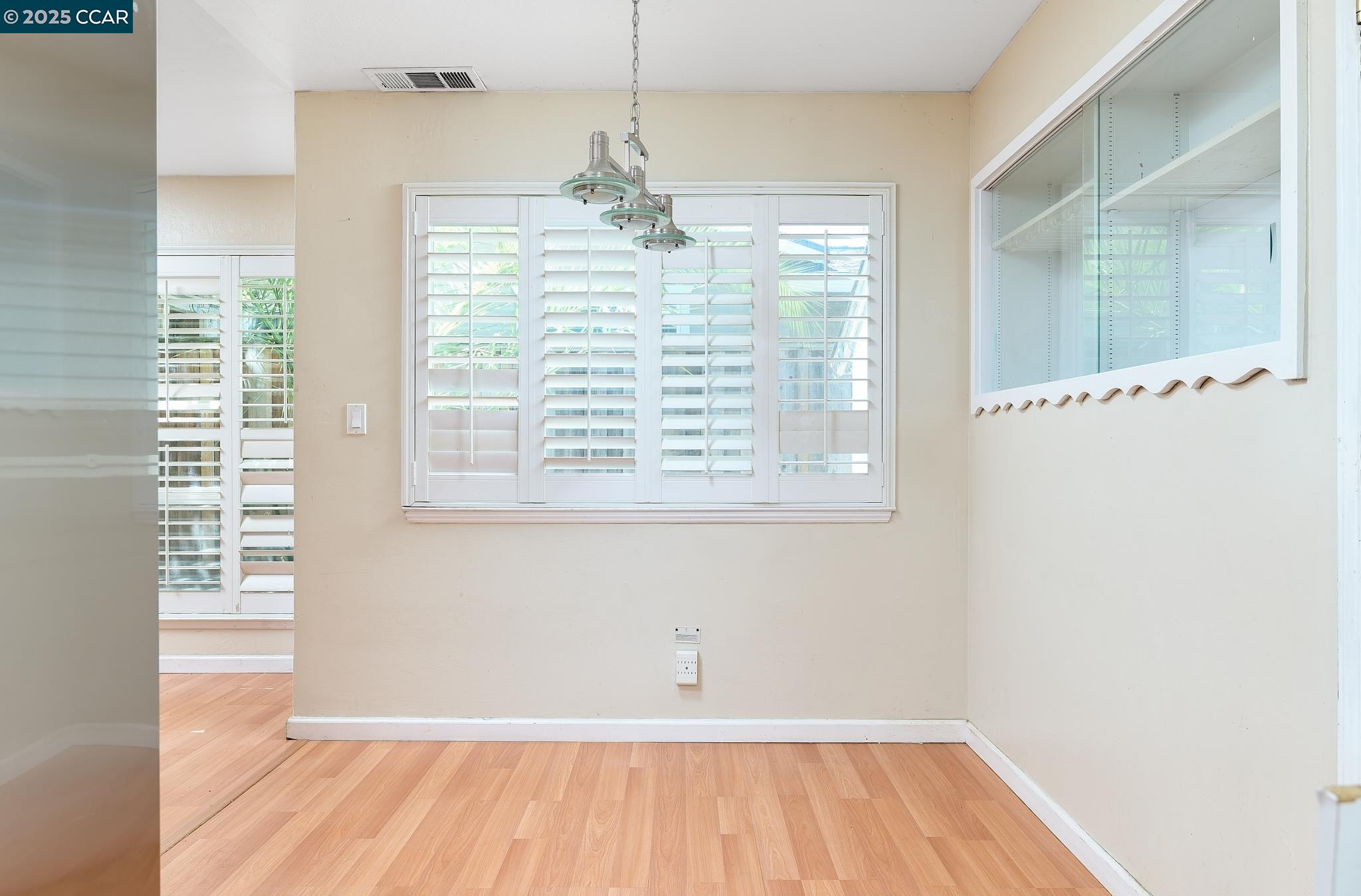 Detail Gallery Image 9 of 22 For 4119 Churchill Dr, Concord,  CA 94521 - 3 Beds | 2 Baths