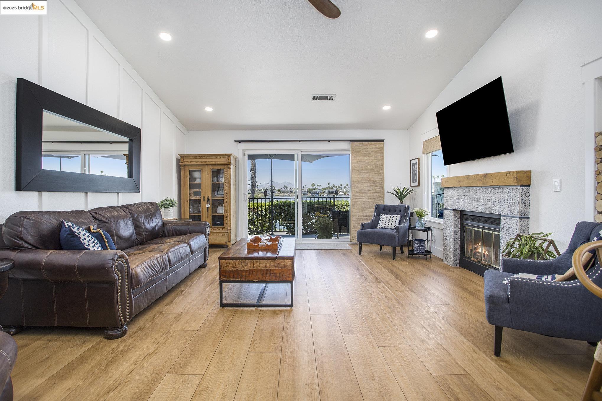 Detail Gallery Image 15 of 41 For 1550 Trawler St, Discovery Bay,  CA 94505 - 2 Beds | 2 Baths