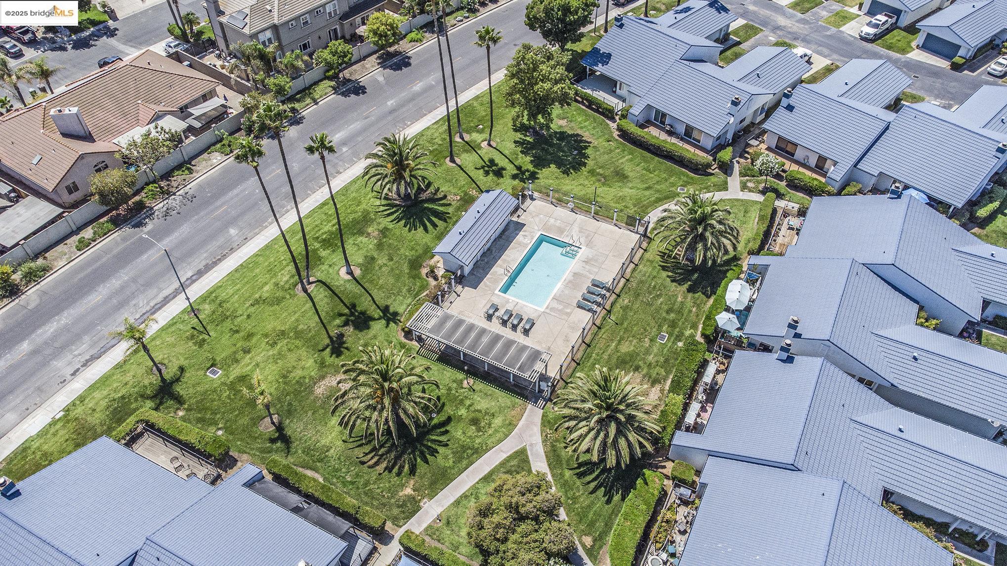 Detail Gallery Image 33 of 41 For 1550 Trawler St, Discovery Bay,  CA 94505 - 2 Beds | 2 Baths