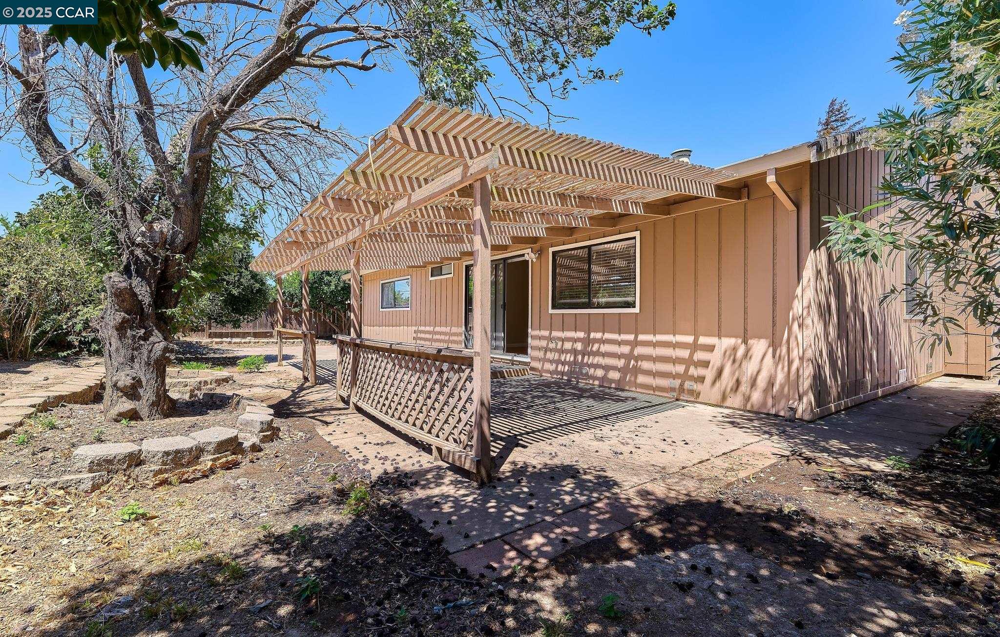 Detail Gallery Image 21 of 23 For 2102 Mendocino Dr, Bay Point,  CA 94565 - 4 Beds | 2 Baths