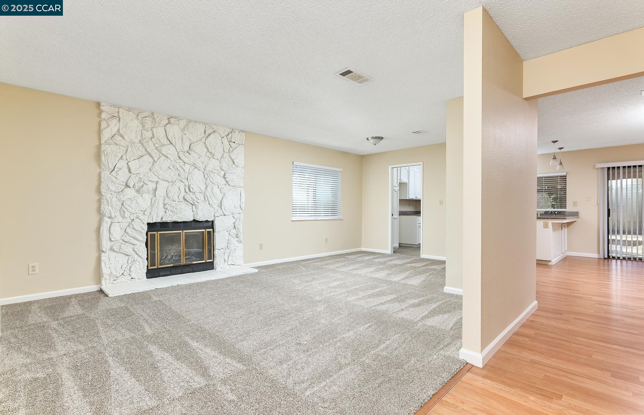 Detail Gallery Image 10 of 23 For 2102 Mendocino Dr, Bay Point,  CA 94565 - 4 Beds | 2 Baths