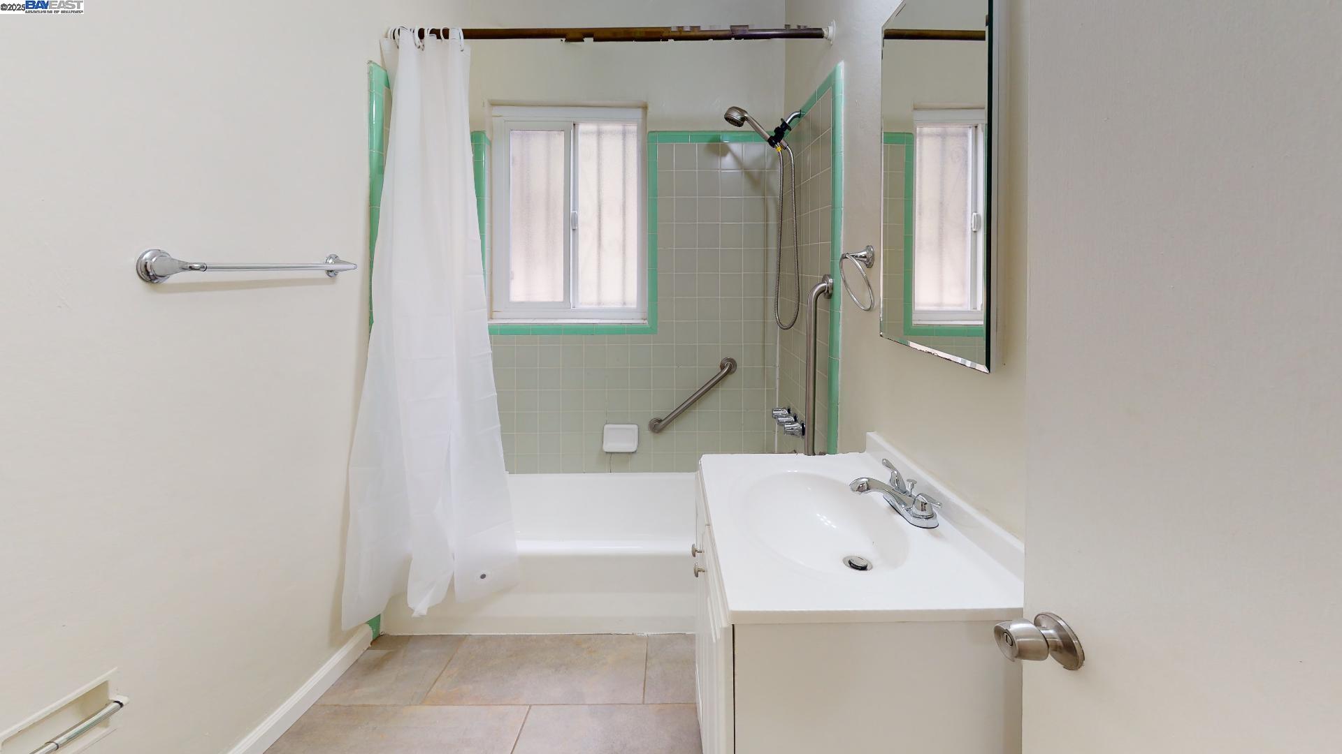 Detail Gallery Image 10 of 21 For 3464 Champion St, Oakland,  CA 94602 - – Beds | – Baths