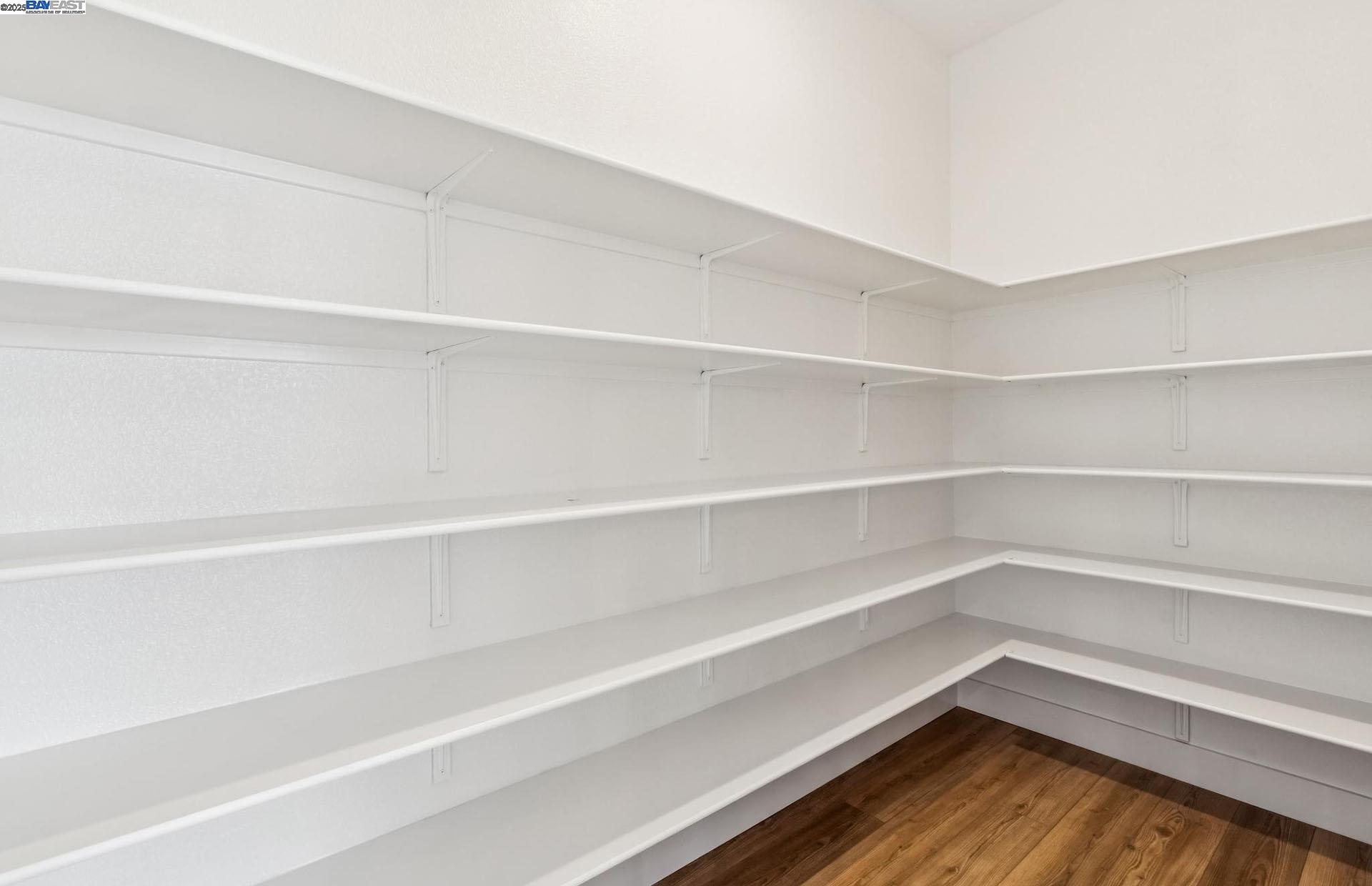 Detail Gallery Image 11 of 49 For Kasnak Drive, Manteca,  CA 95337 - 5 Beds | 4 Baths