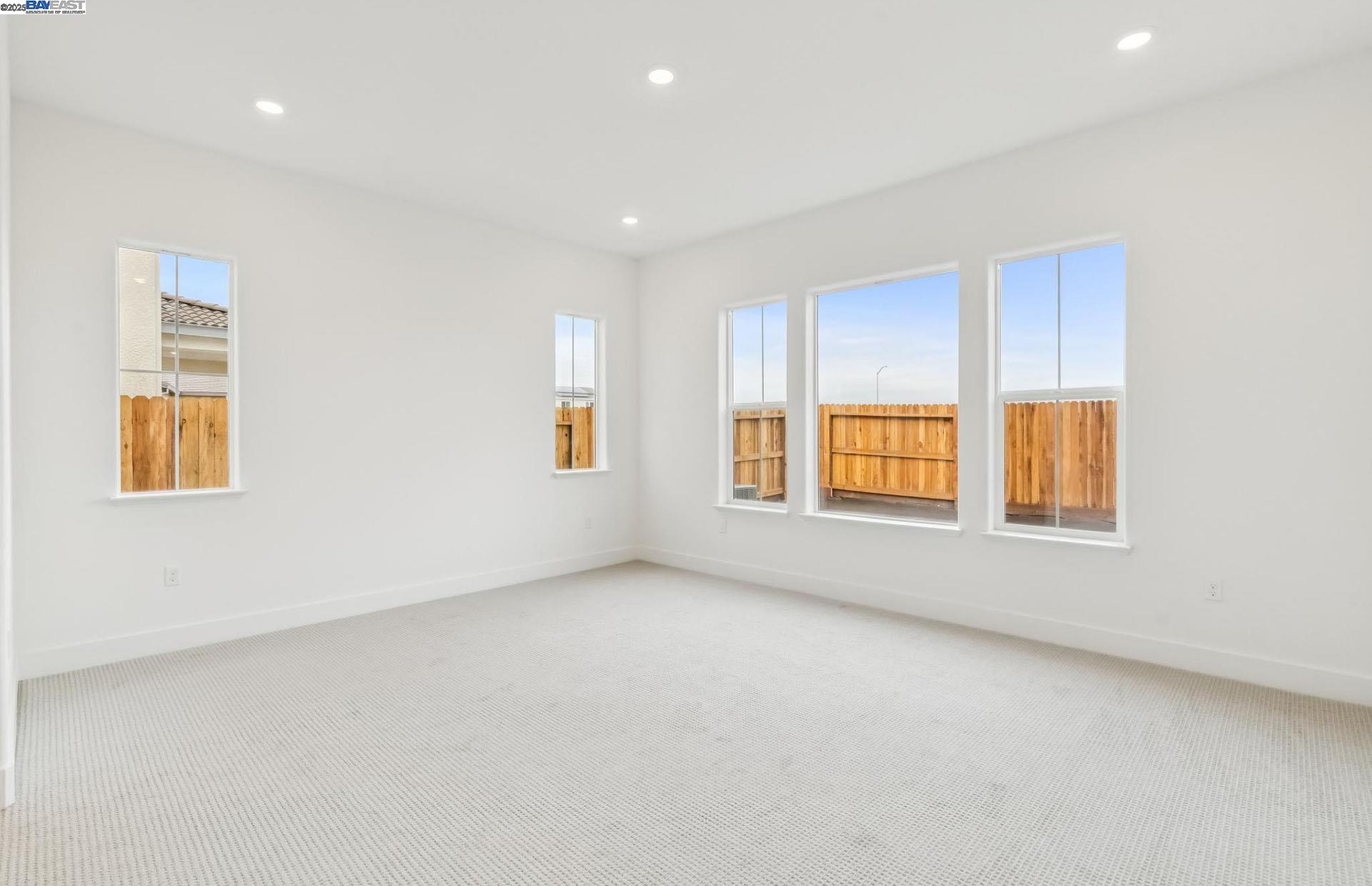 Detail Gallery Image 17 of 49 For Kasnak Drive, Manteca,  CA 95337 - 5 Beds | 4 Baths