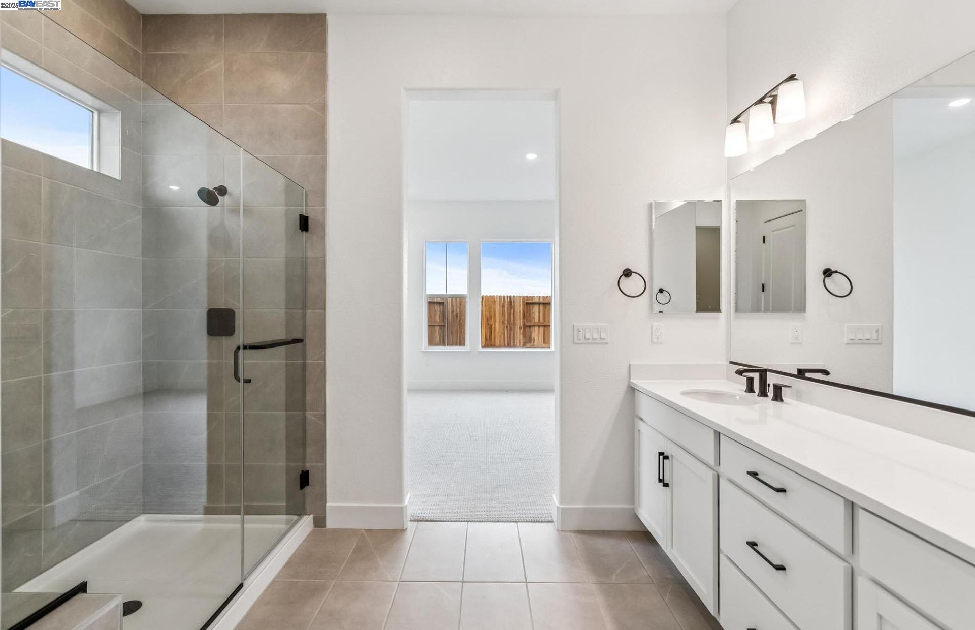 Detail Gallery Image 22 of 49 For Kasnak Drive, Manteca,  CA 95337 - 5 Beds | 4 Baths