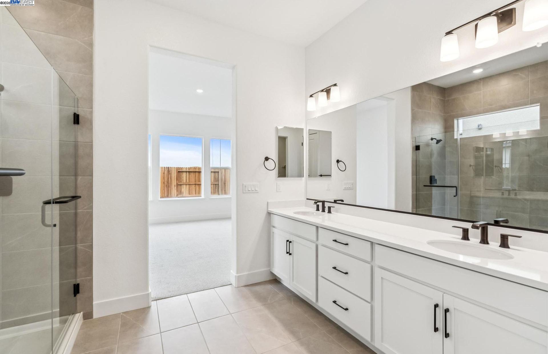 Detail Gallery Image 23 of 49 For Kasnak Drive, Manteca,  CA 95337 - 5 Beds | 4 Baths