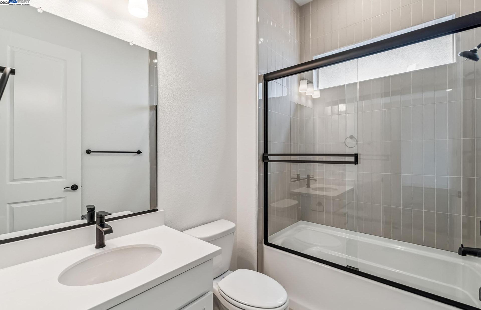 Detail Gallery Image 28 of 49 For Kasnak Drive, Manteca,  CA 95337 - 5 Beds | 4 Baths