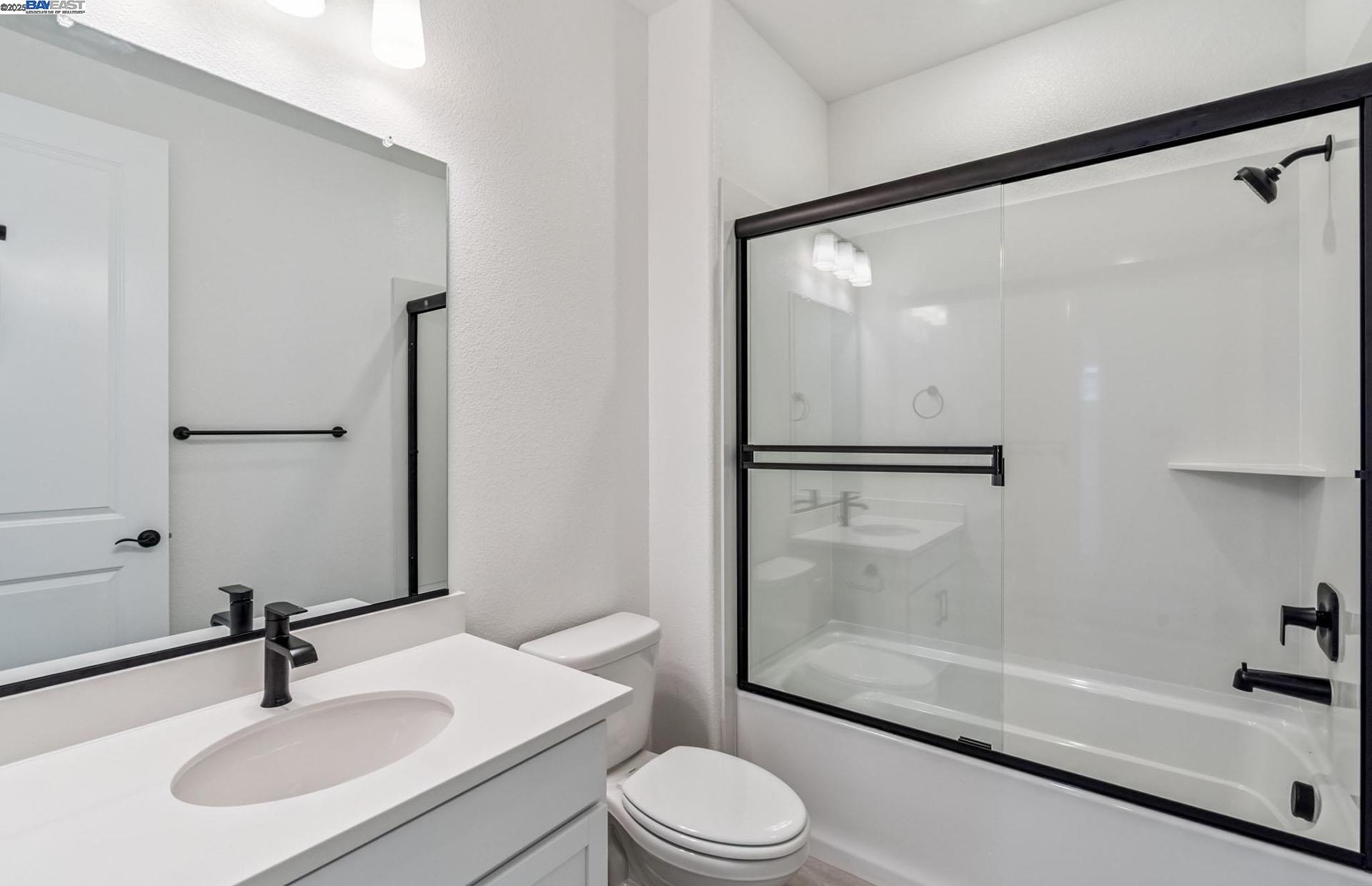 Detail Gallery Image 34 of 49 For Kasnak Drive, Manteca,  CA 95337 - 5 Beds | 4 Baths