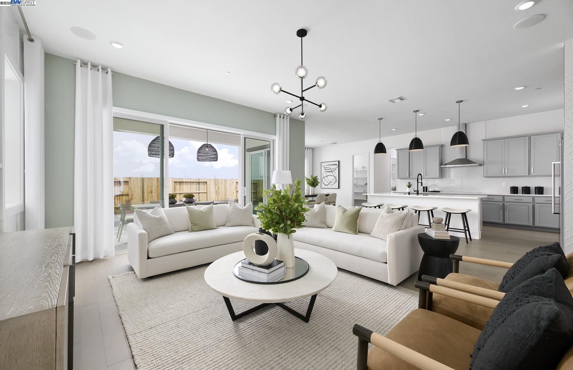 Detail Gallery Image 6 of 15 For Kasnak Drive, Manteca,  CA 95337 - 5 Beds | 4 Baths