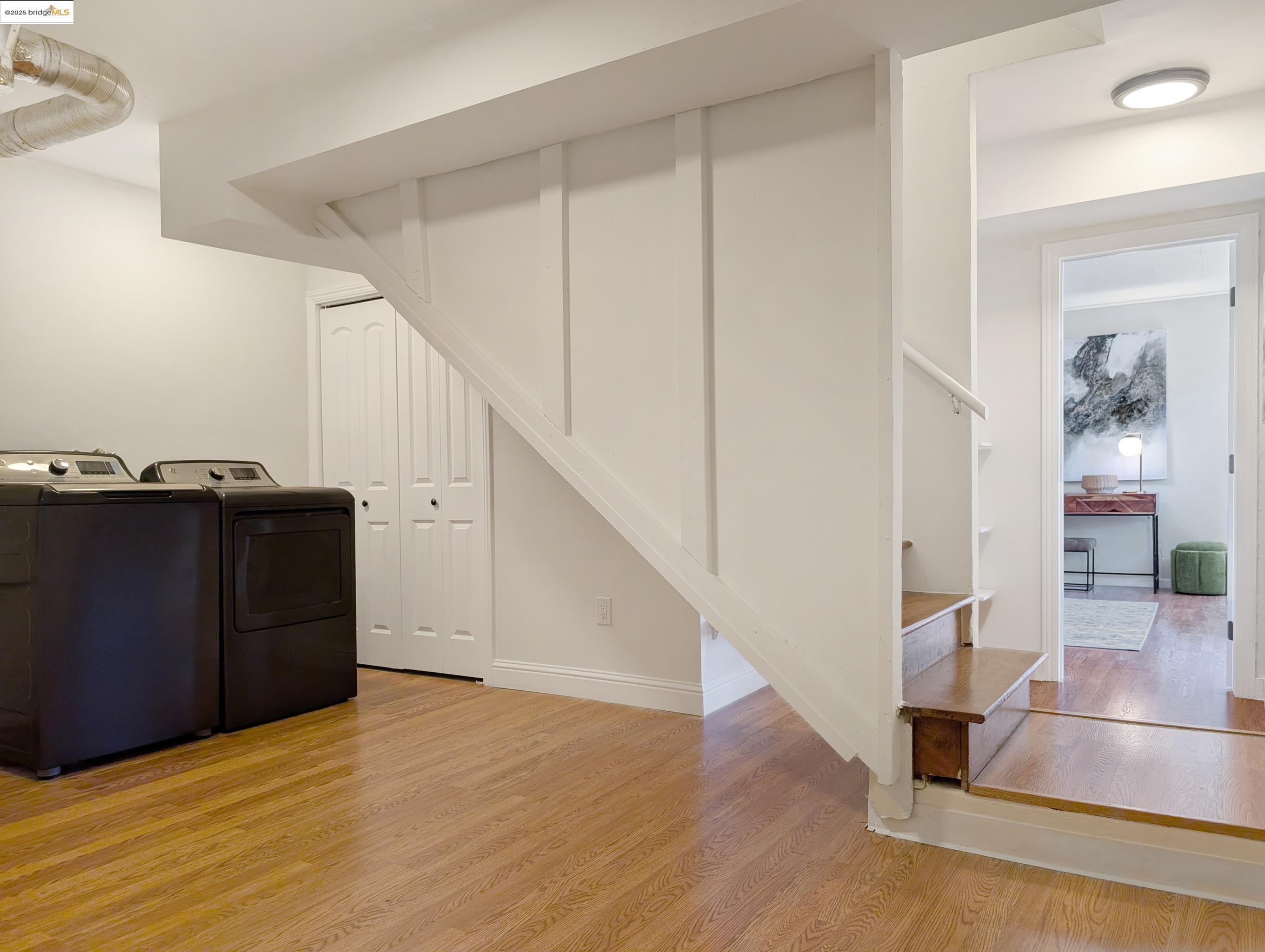 Detail Gallery Image 15 of 28 For 61 Cowper Ave, Kensington,  CA 94707 - 4 Beds | 2/1 Baths