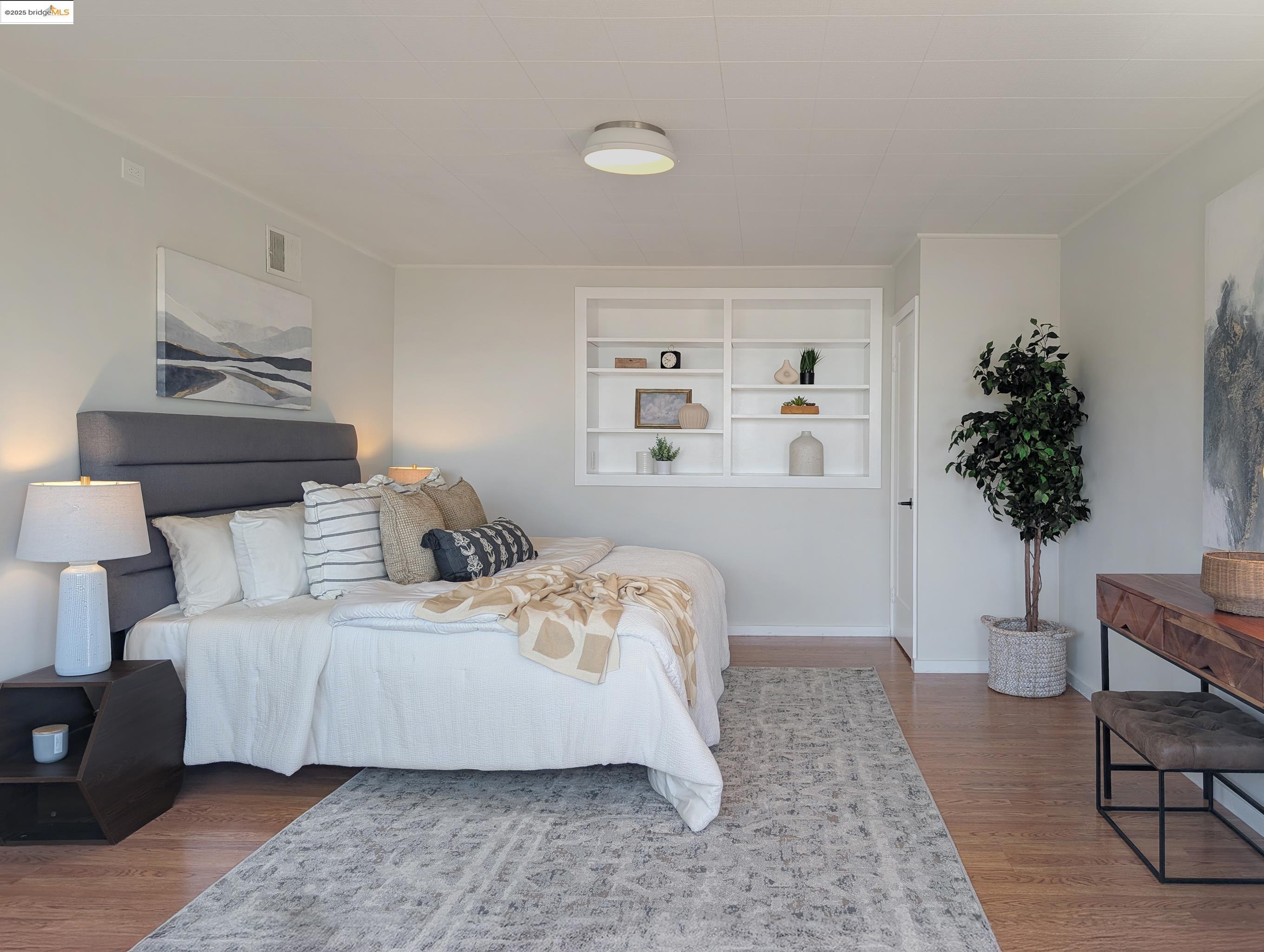 Detail Gallery Image 16 of 28 For 61 Cowper Ave, Kensington,  CA 94707 - 4 Beds | 2/1 Baths