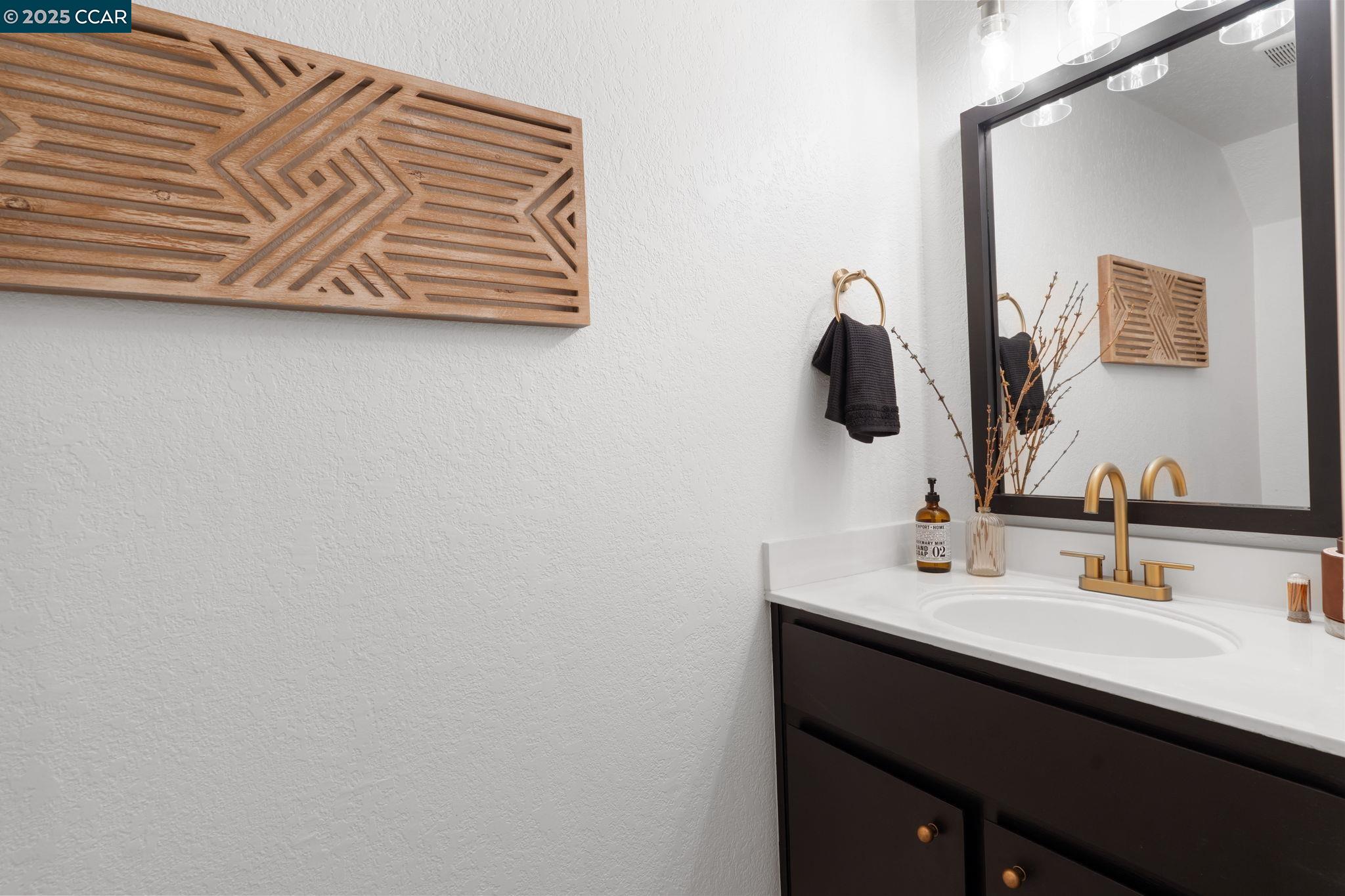 Detail Gallery Image 26 of 49 For 6625 Pioneer Ln, Dublin,  CA 94568 - 2 Beds | 2/1 Baths