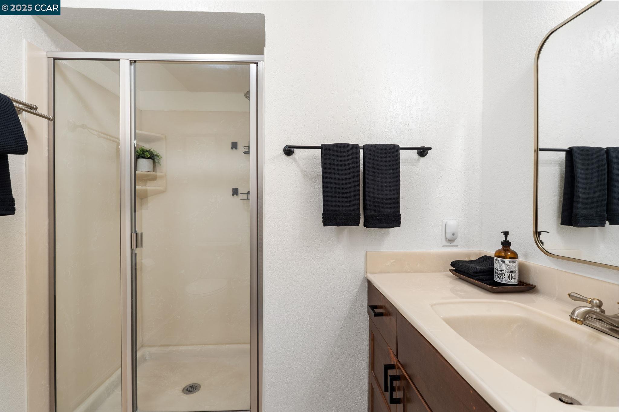 Detail Gallery Image 32 of 49 For 6625 Pioneer Ln, Dublin,  CA 94568 - 2 Beds | 2/1 Baths