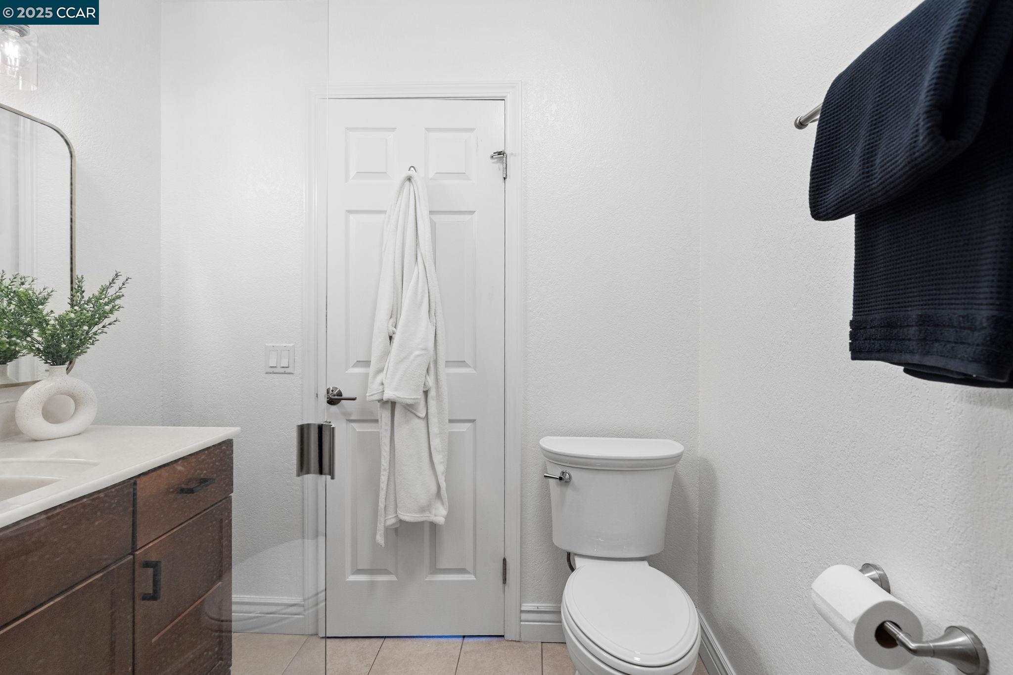 Detail Gallery Image 34 of 49 For 6625 Pioneer Ln, Dublin,  CA 94568 - 2 Beds | 2/1 Baths