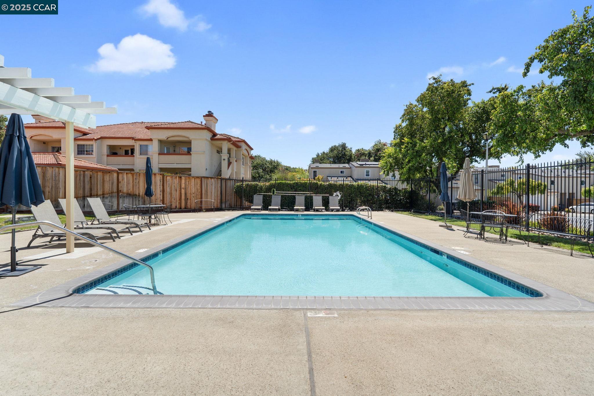 Detail Gallery Image 44 of 49 For 6625 Pioneer Ln, Dublin,  CA 94568 - 2 Beds | 2/1 Baths